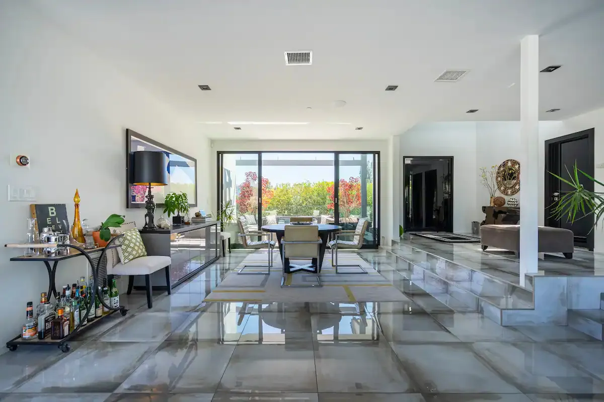 Wander Hollywood Hillside #69