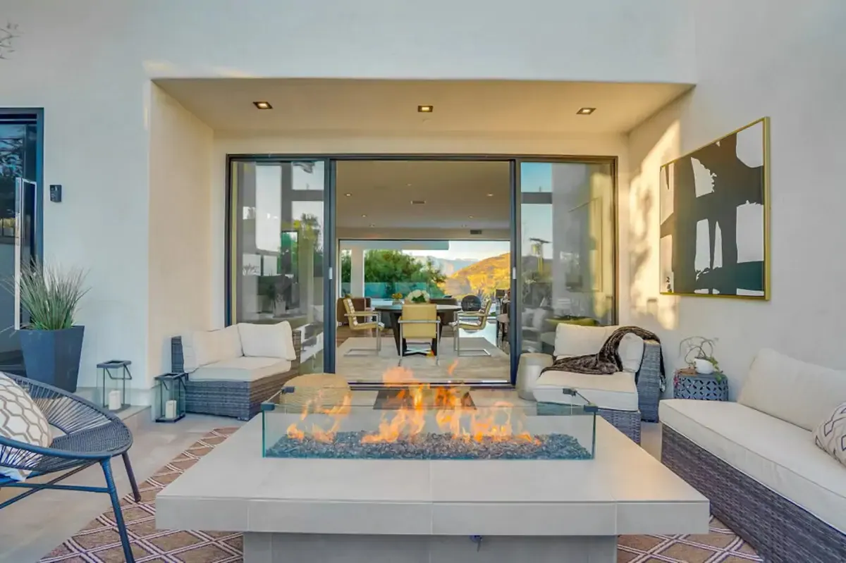 Wander Hollywood Hillside #52