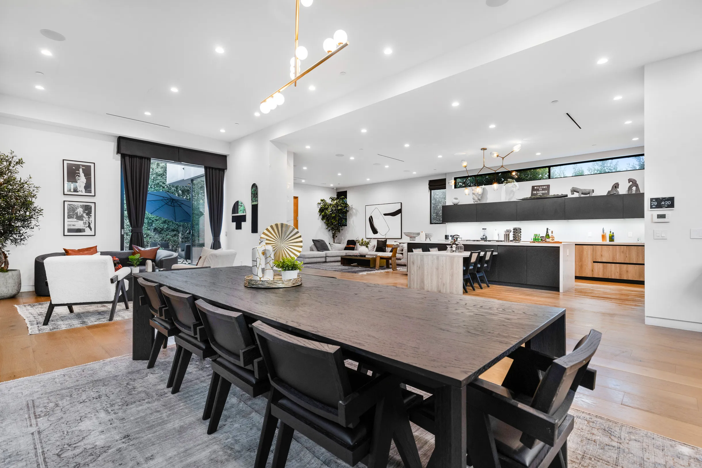 Wander West Hollywood Manor #23