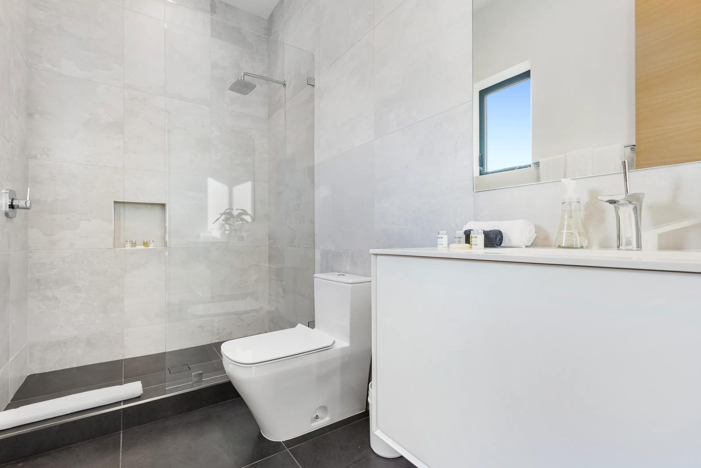 Wander West Hollywood Manor #8