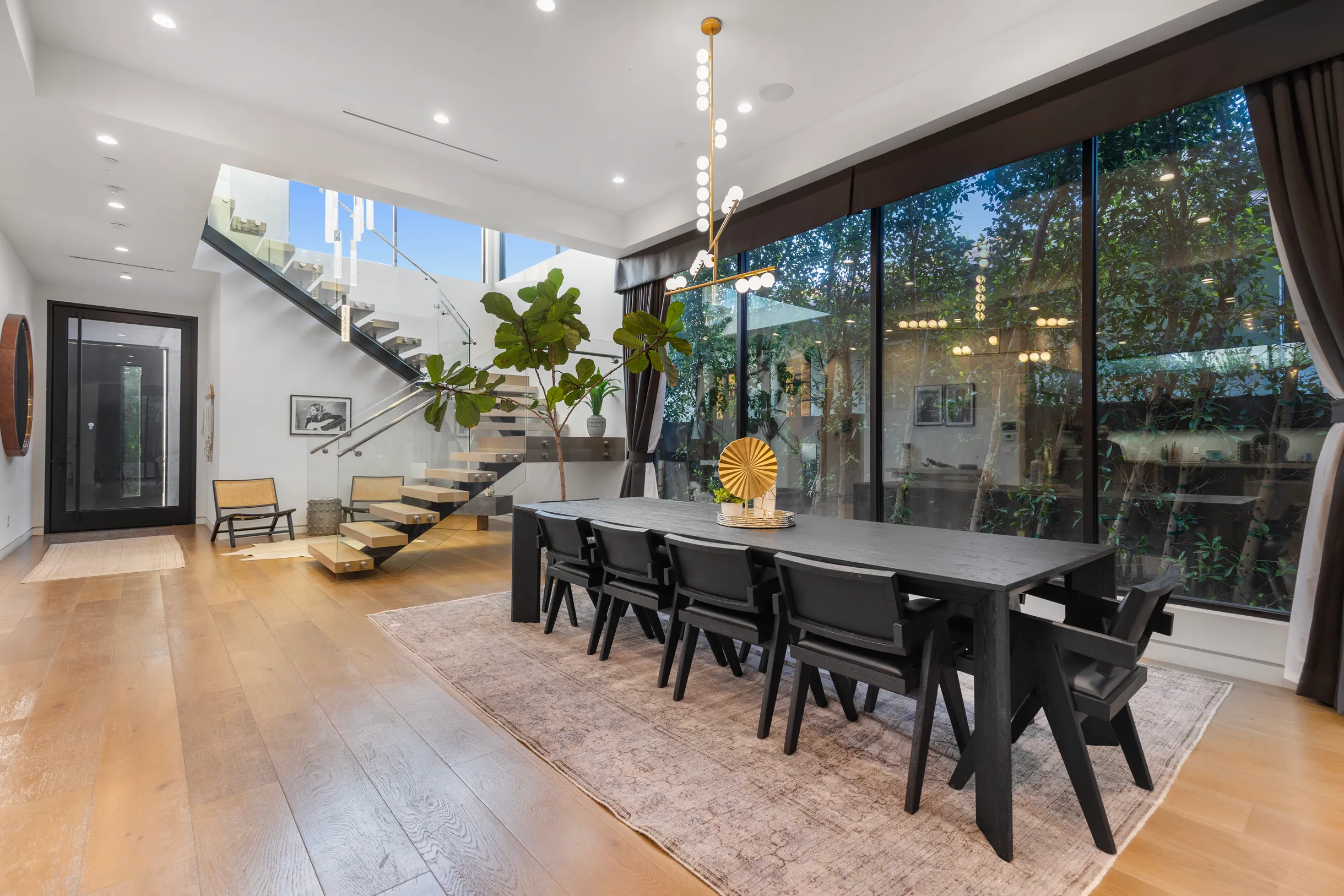 Wander West Hollywood Manor #35