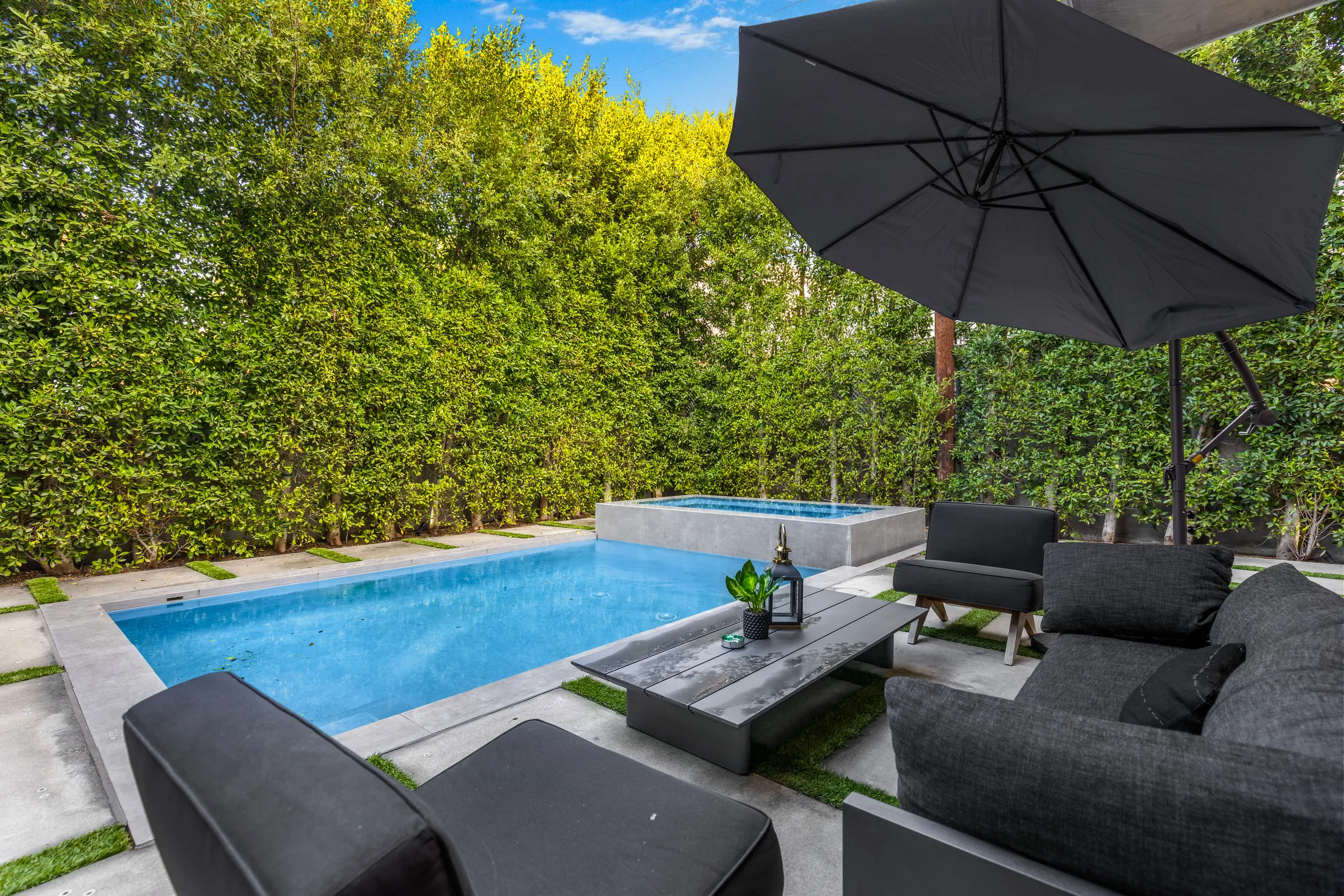 Wander West Hollywood Manor #13