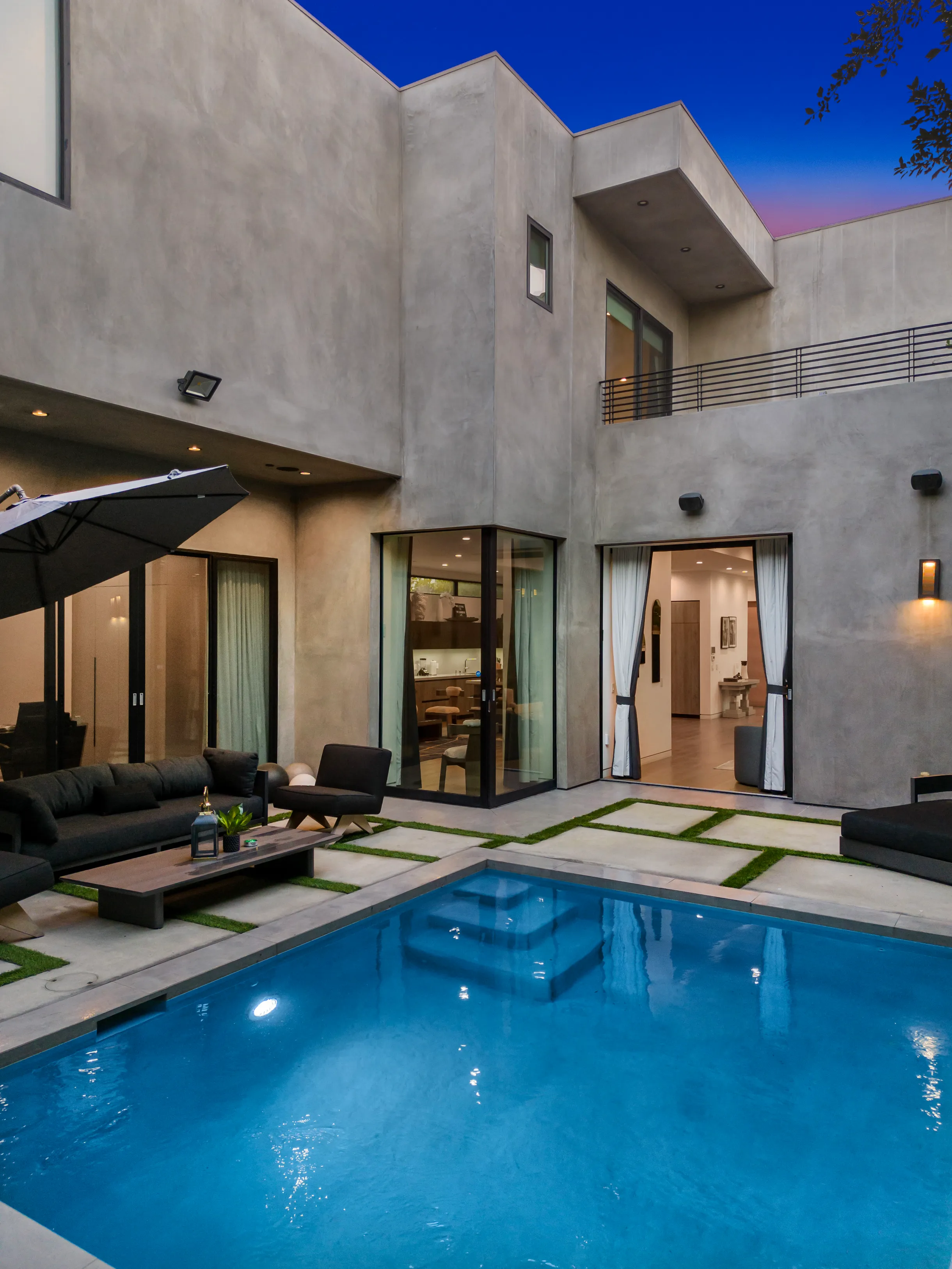 Wander West Hollywood Manor #44