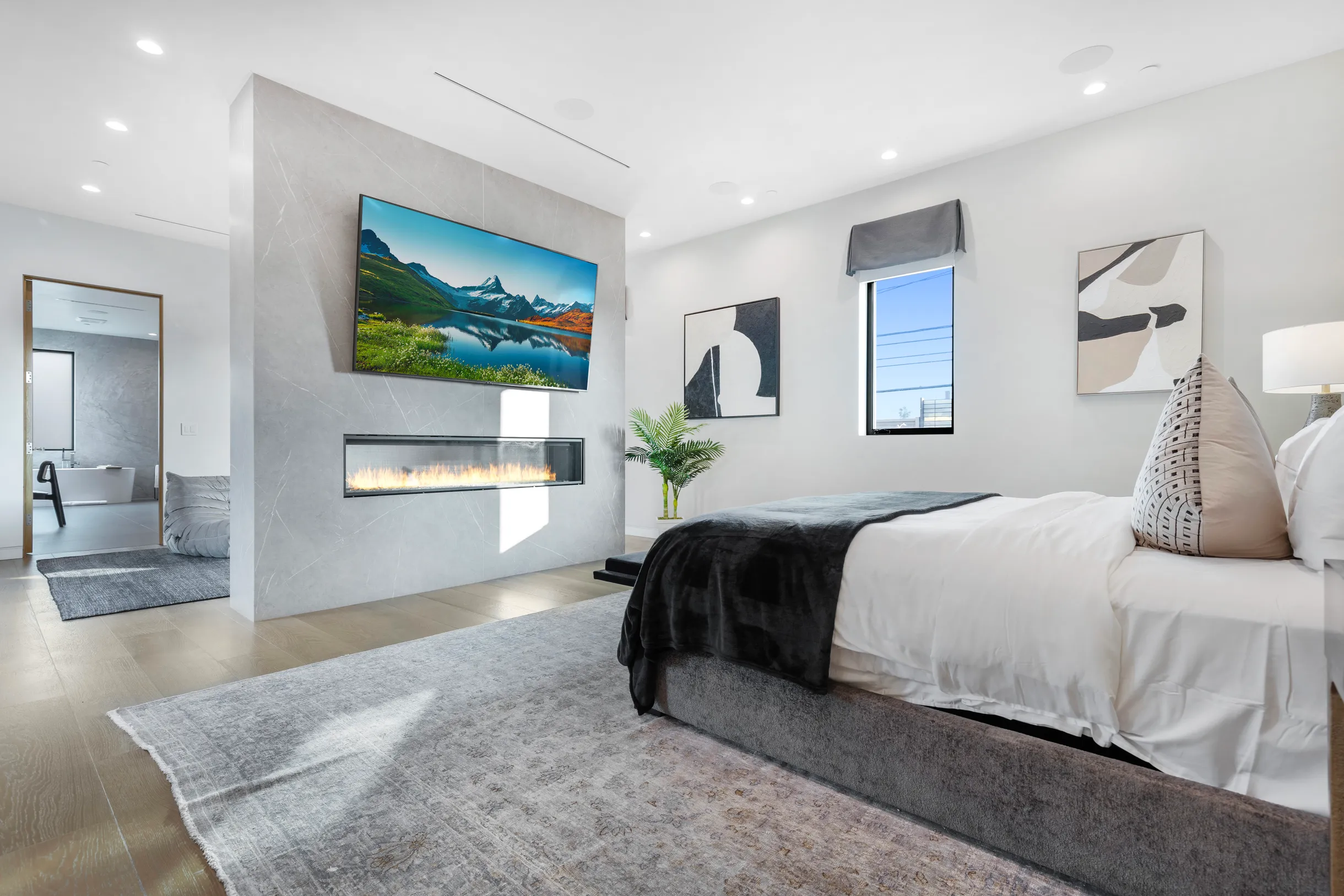 Wander West Hollywood Manor #37