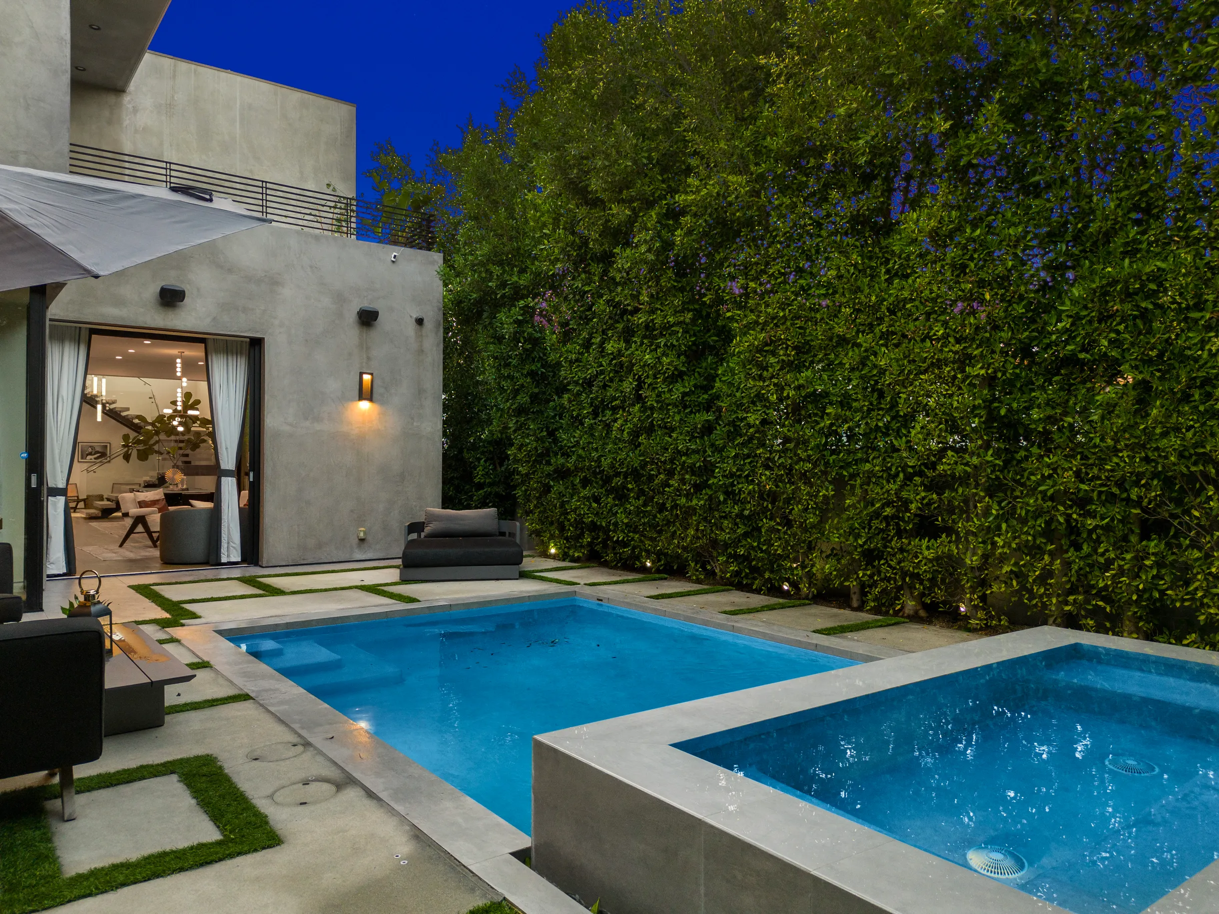 Wander West Hollywood Manor #42