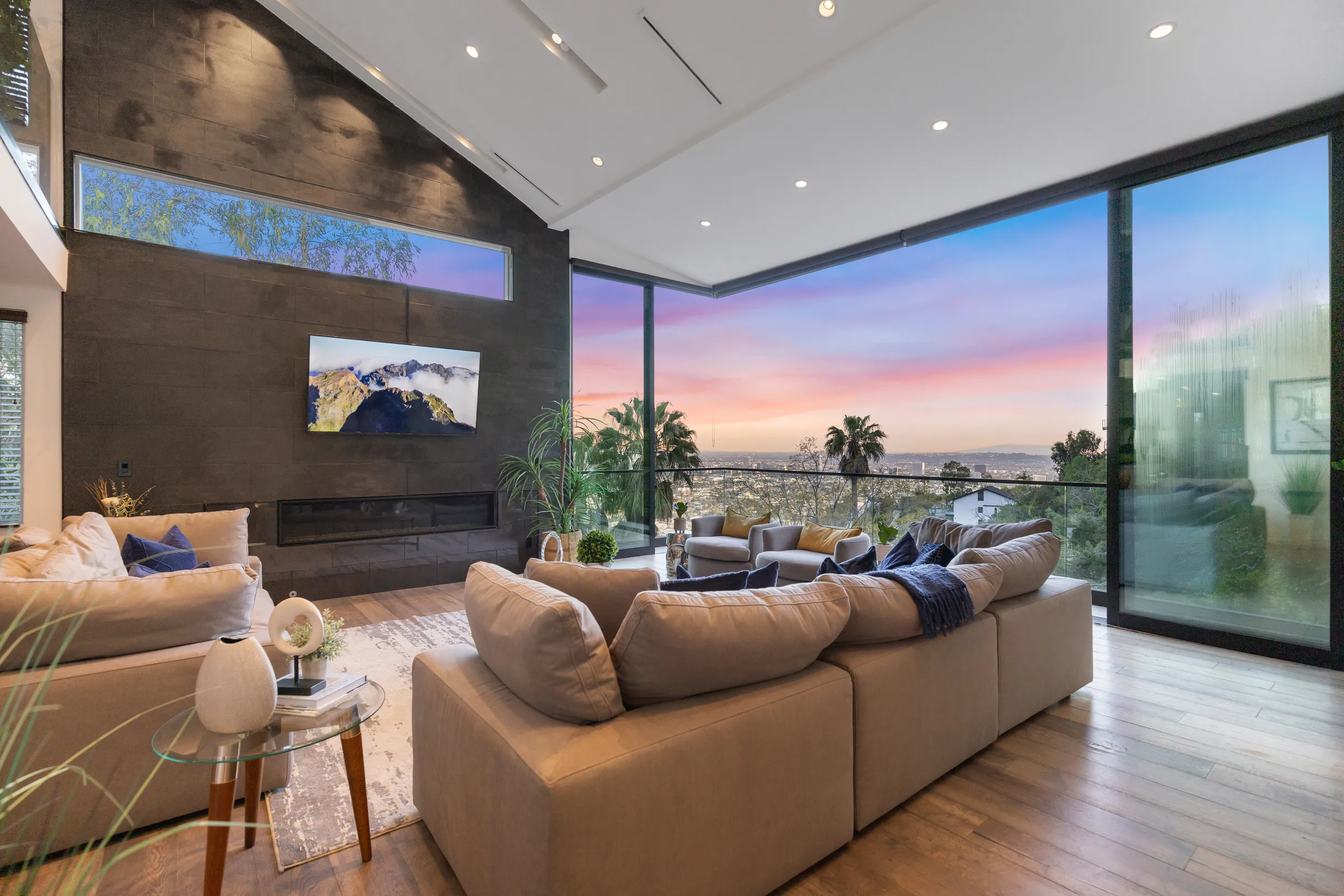 Wander Los Angeles Oasis #7