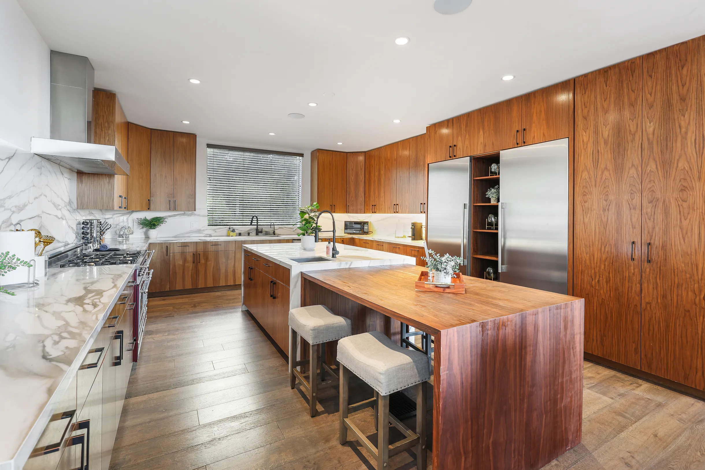 Wander Los Angeles Oasis #33