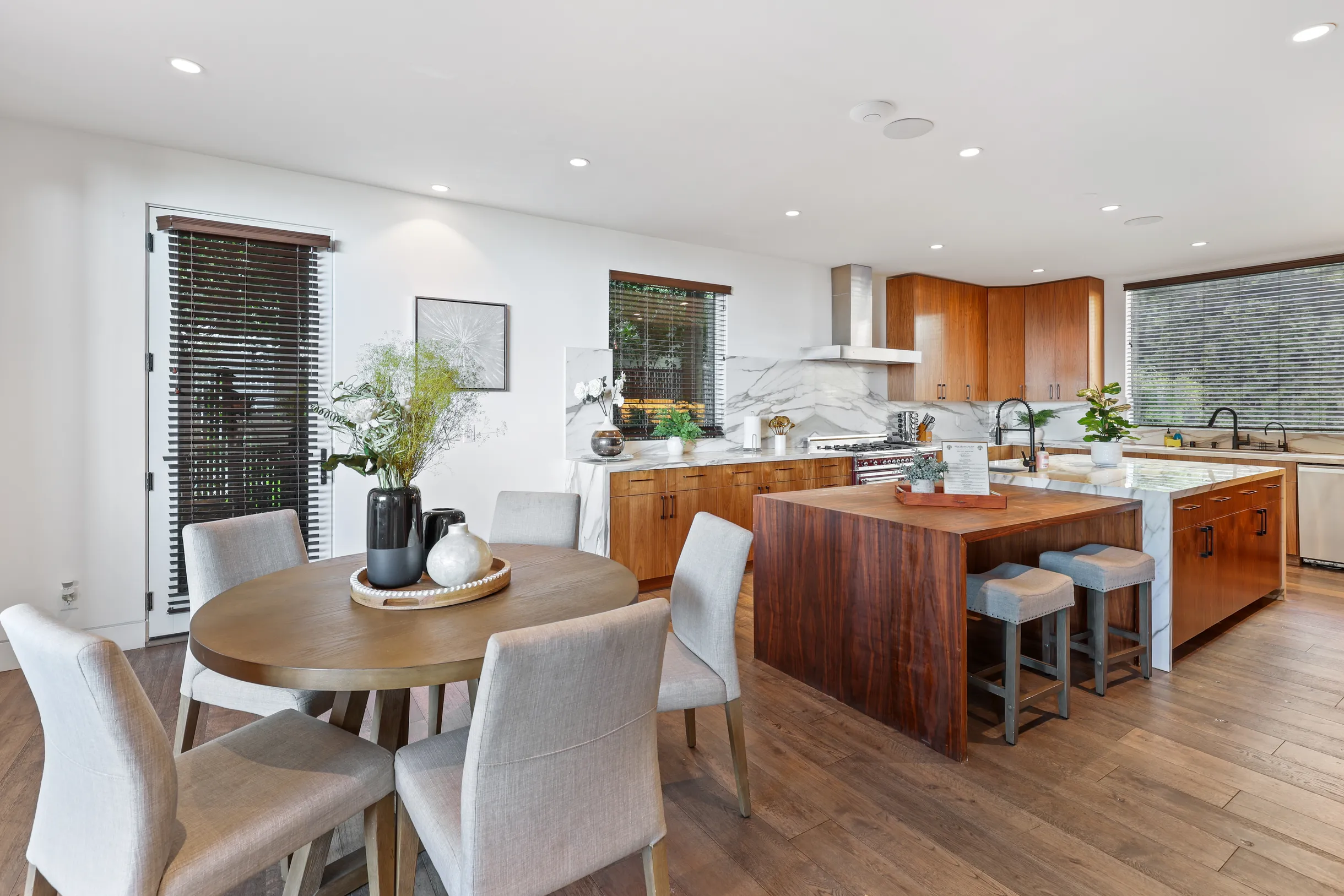 Wander Los Angeles Oasis #36