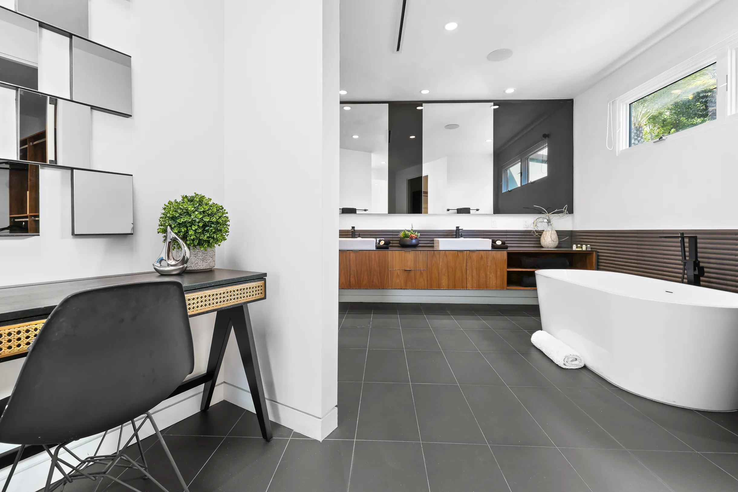 Wander Los Angeles Oasis #29