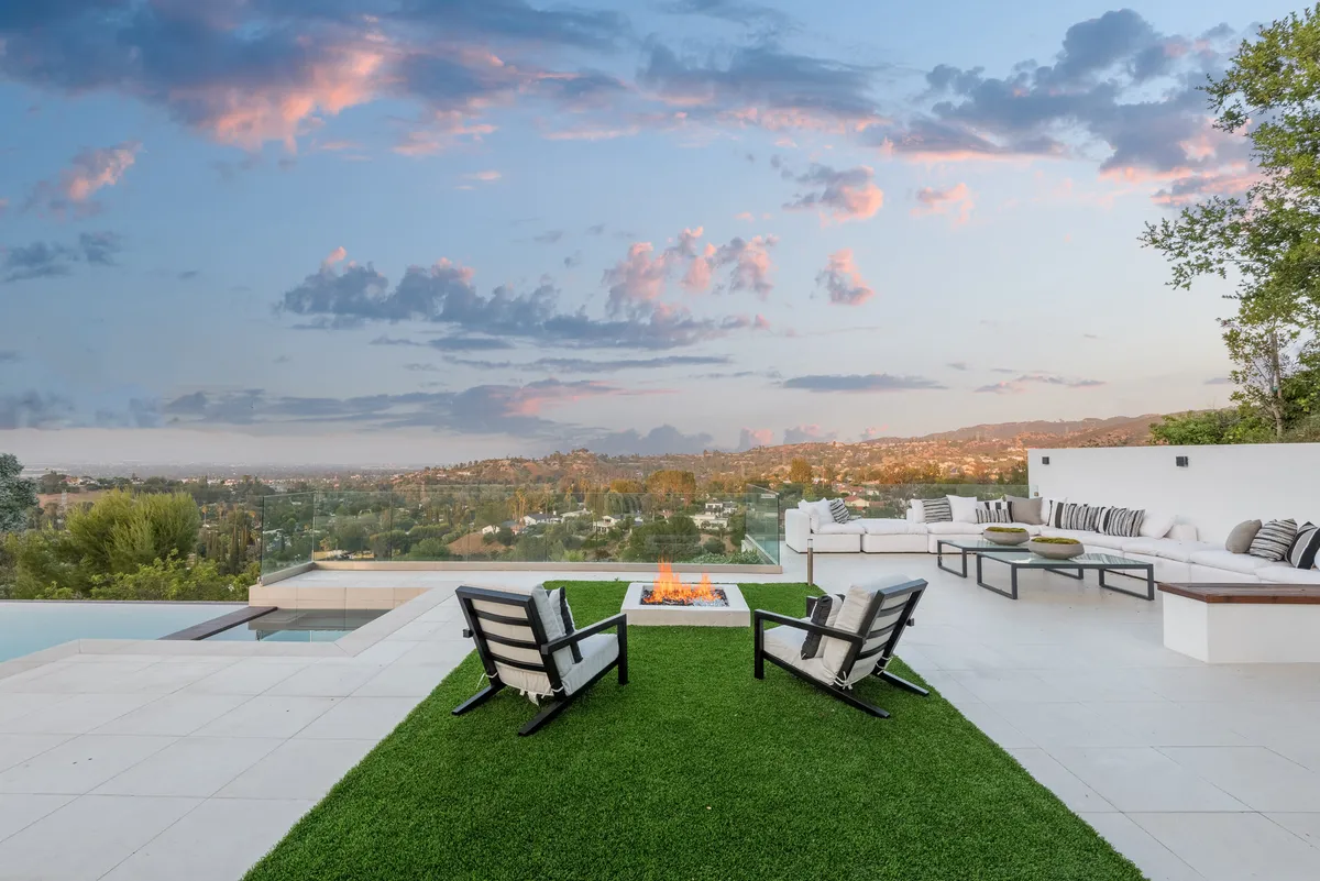 Wander Tarzana Hills #63