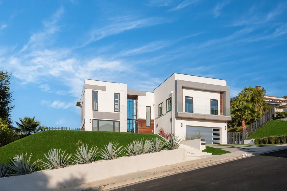 Wander Tarzana Hills #54