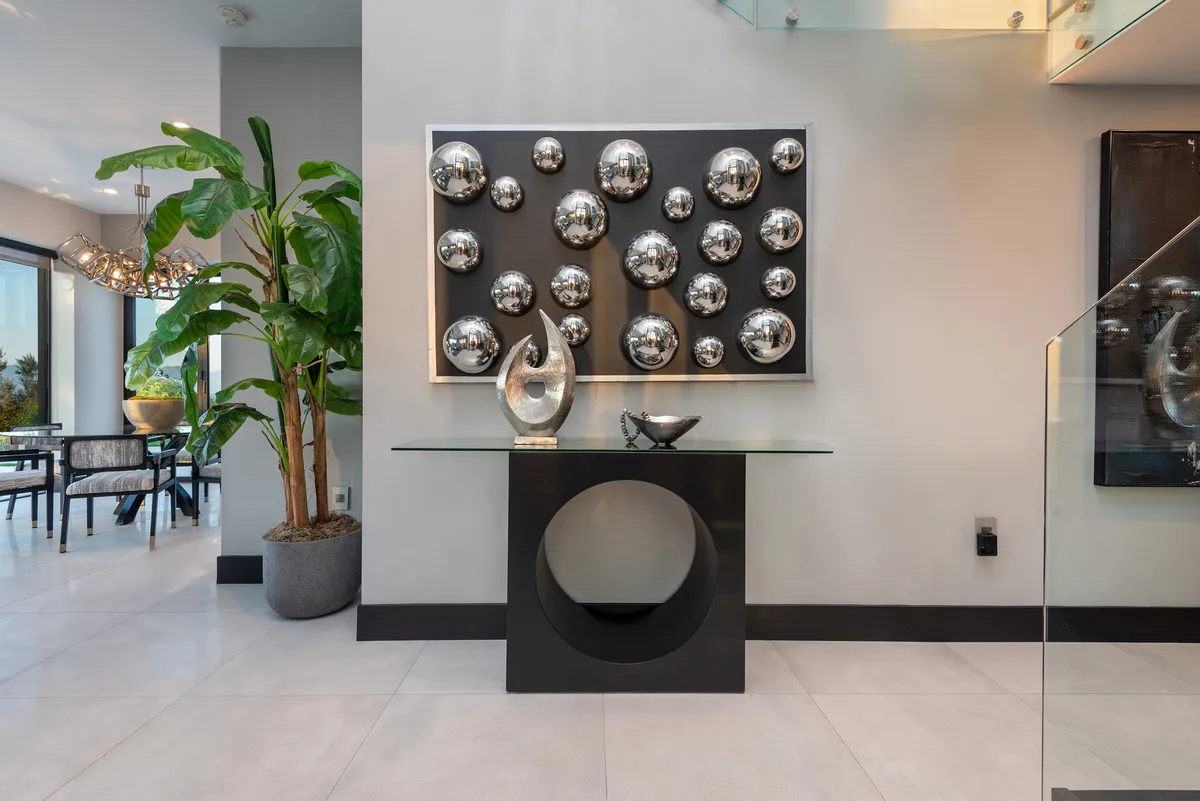 Wander Tarzana Hills #25