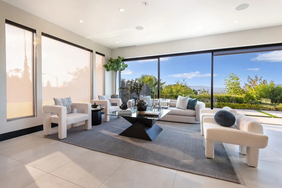 Wander Tarzana Hills #43