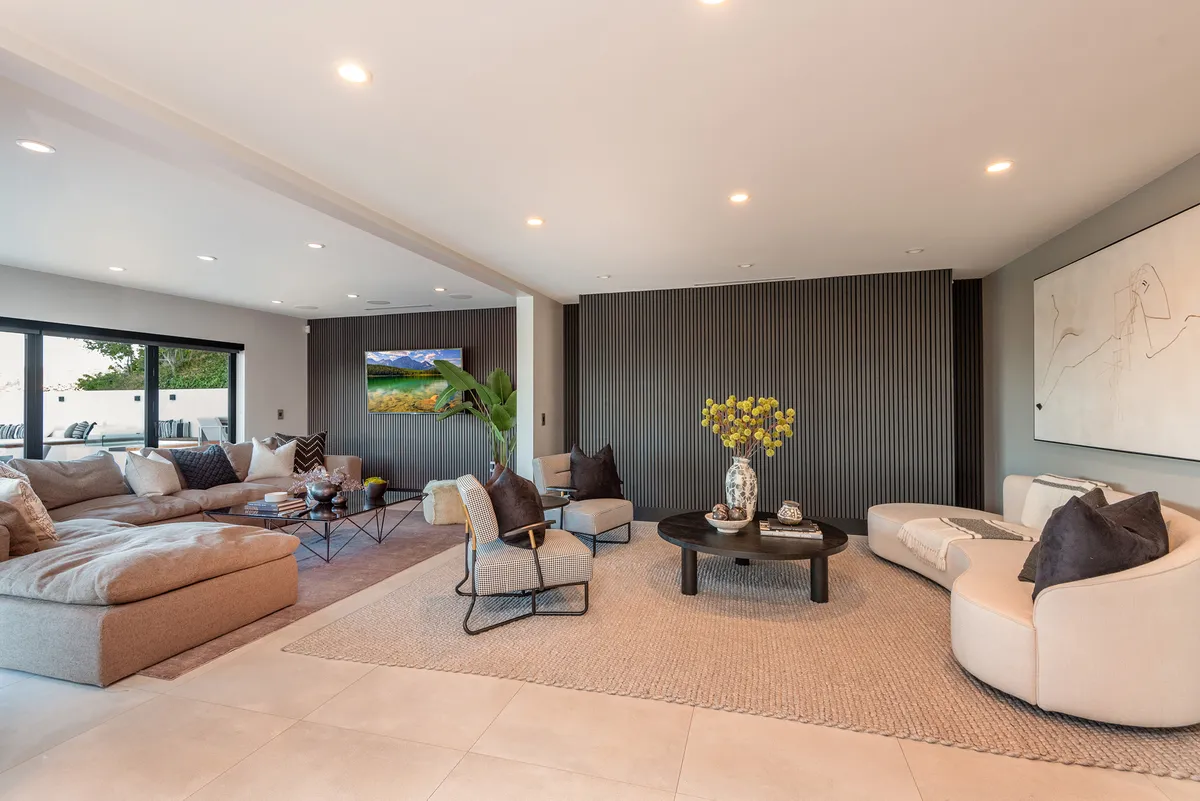 Wander Tarzana Hills #34