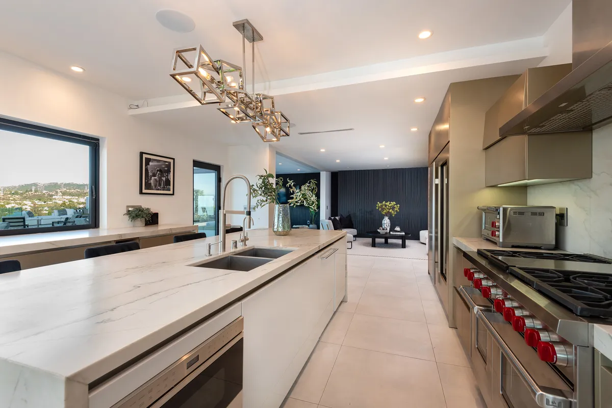 Wander Tarzana Hills #50