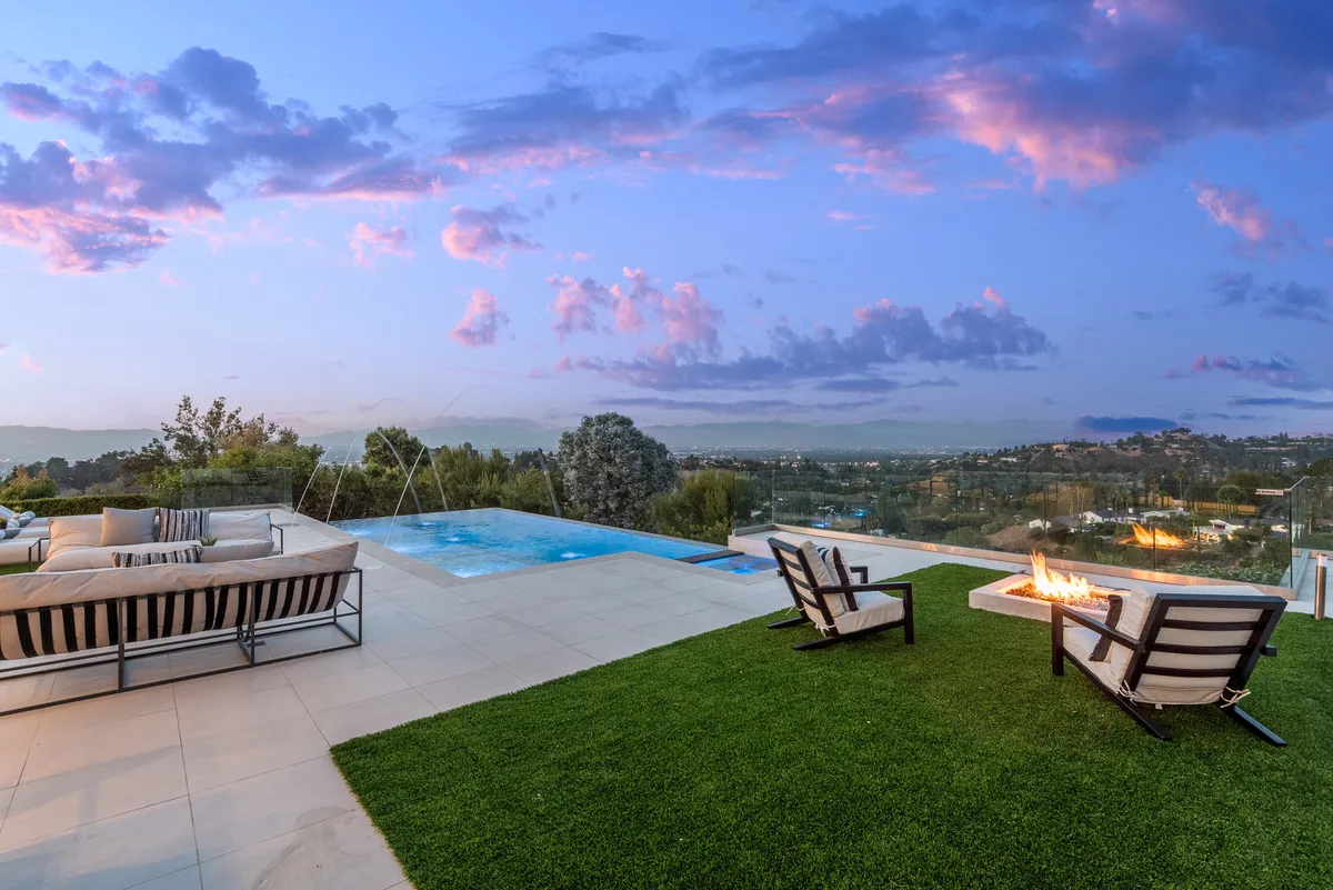 Wander Tarzana Hills #59