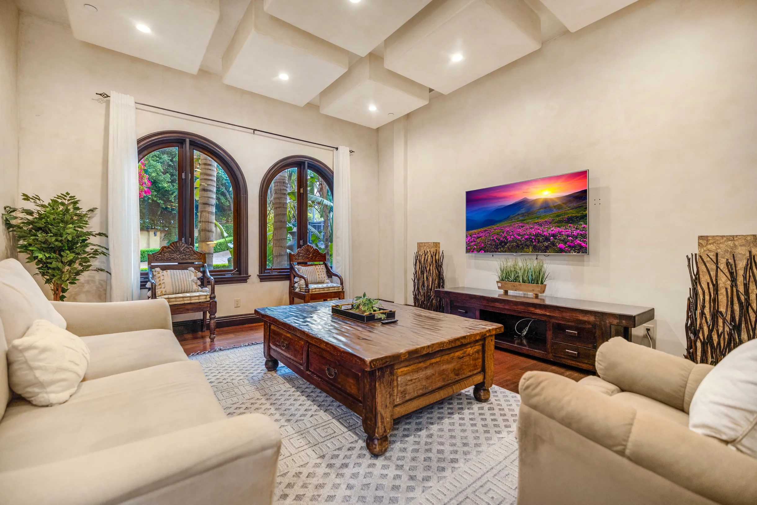 Wander Tarzana Estate #16