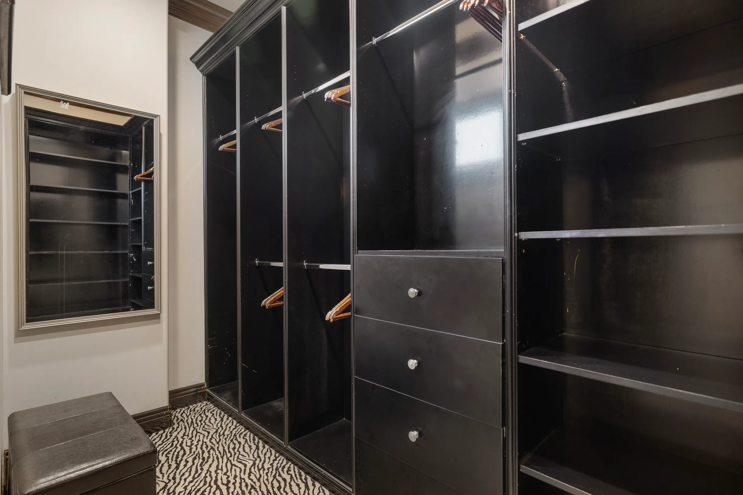 Wander Tarzana Estate #49