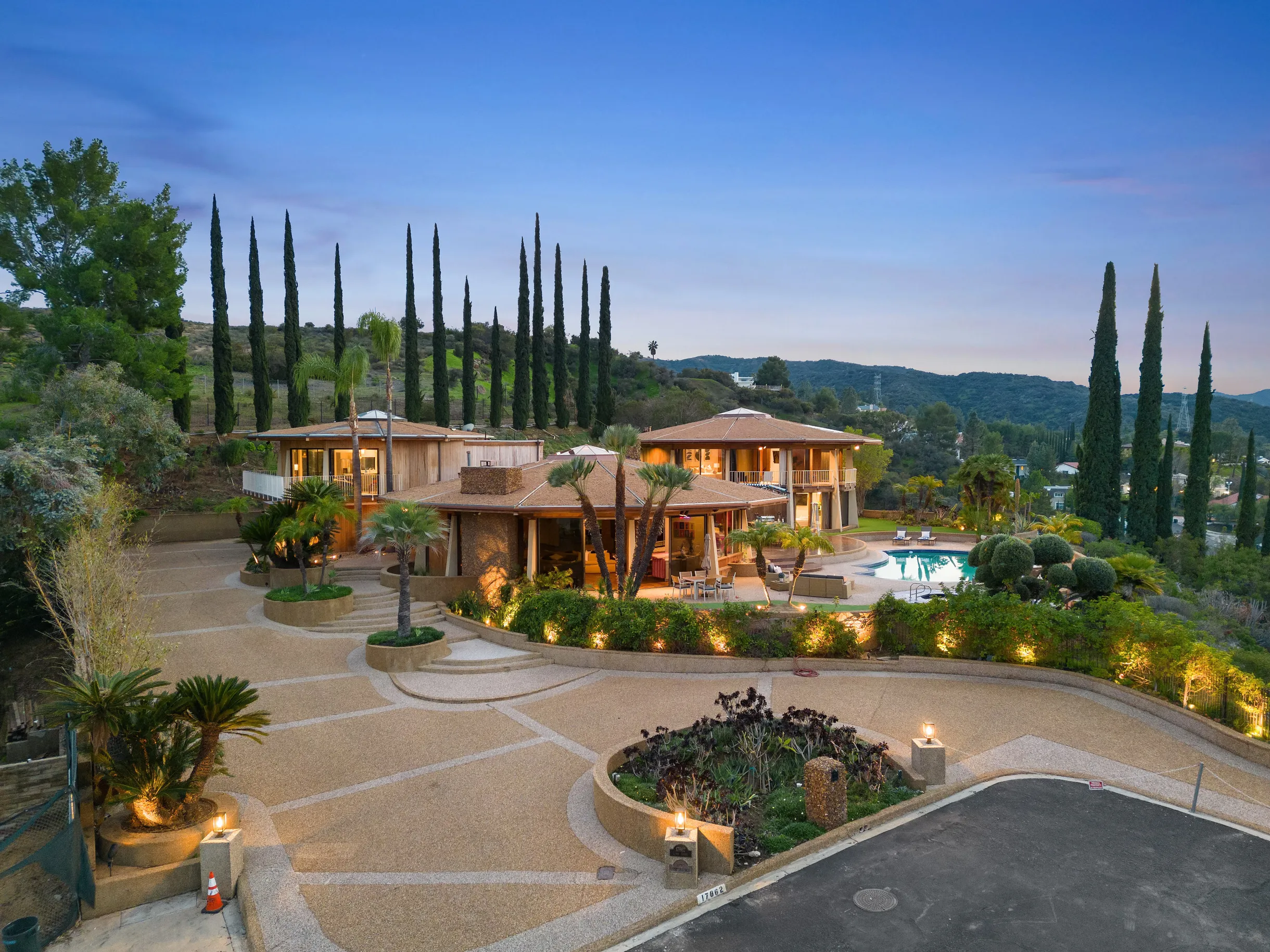Wander Encino Hills #4