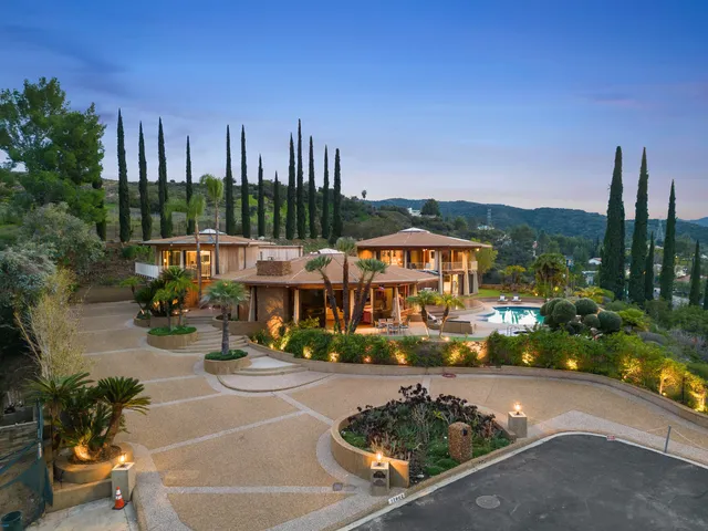 Wander Encino Hills #4
