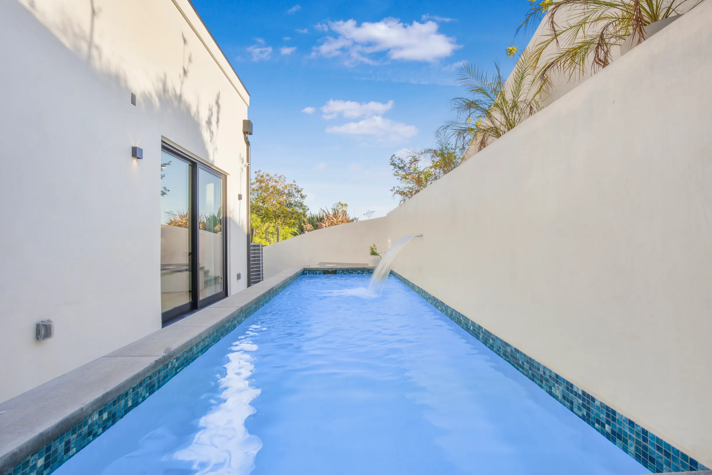 Wander Los Angeles Vista #7