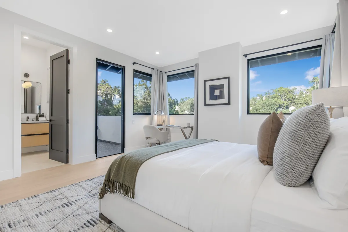 Bedroom 3 image
