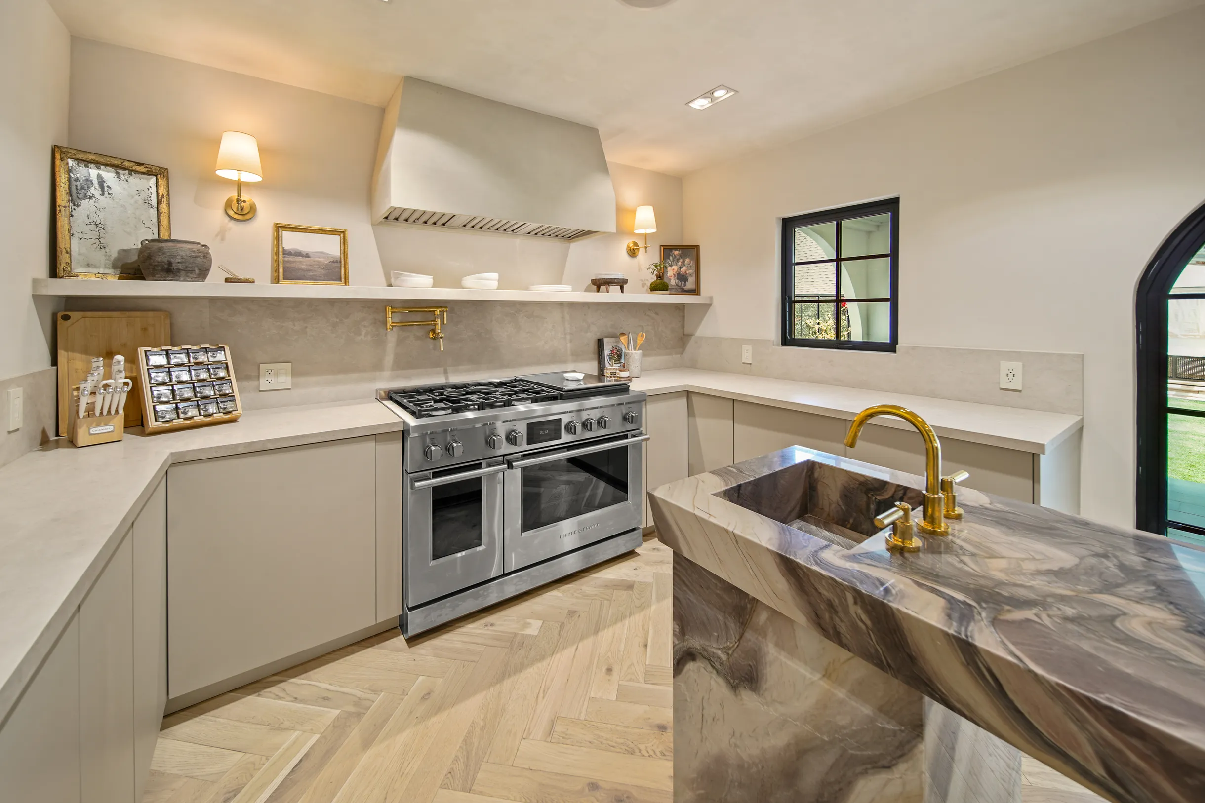 Wander Los Angeles Terra #10