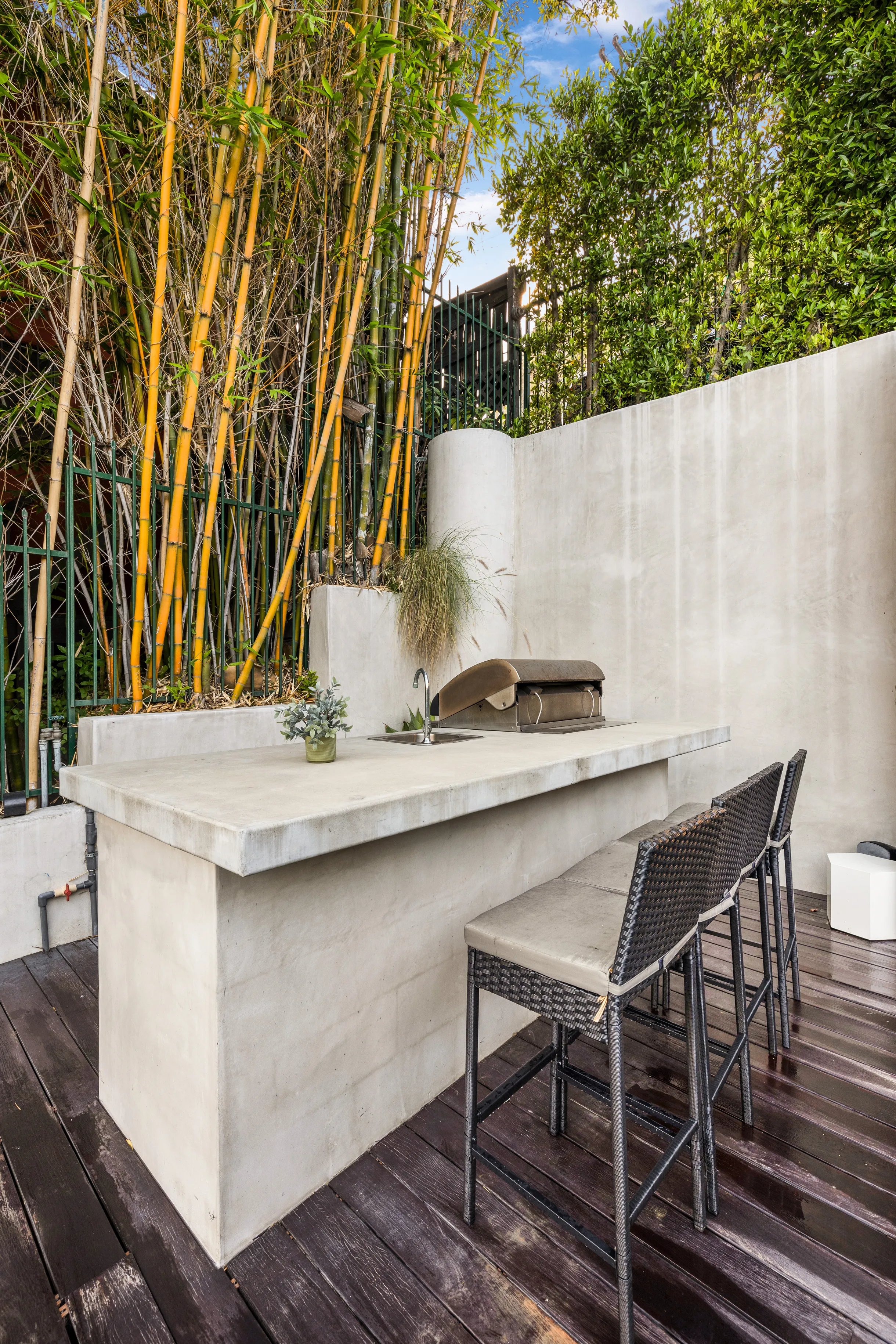 Wander Hollywood Hills Horizon #25