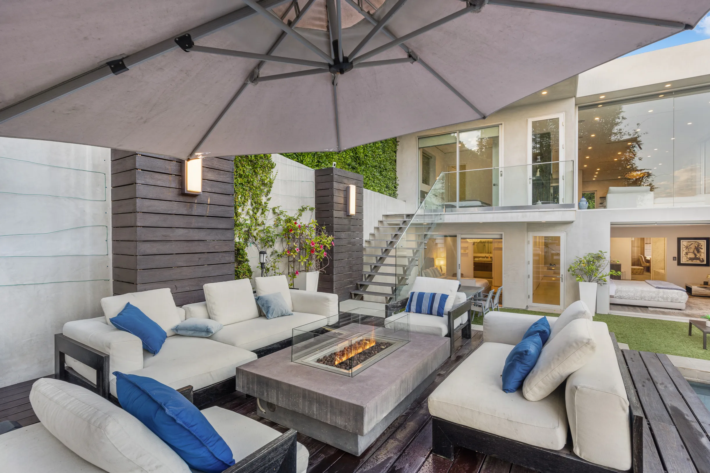 Wander Hollywood Hills Horizon #19