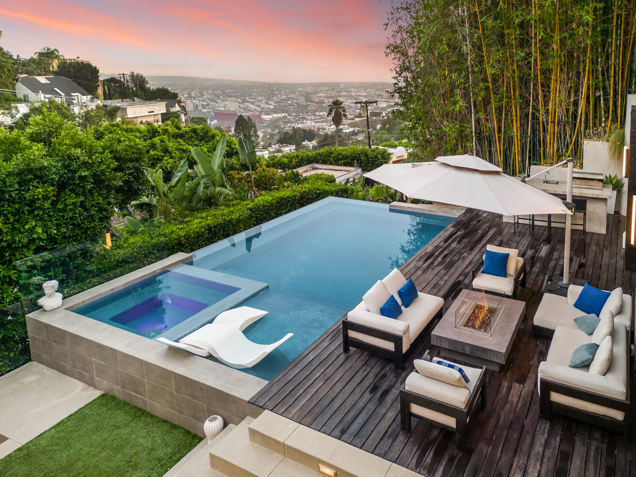 Wander Hollywood Hills Horizon #40