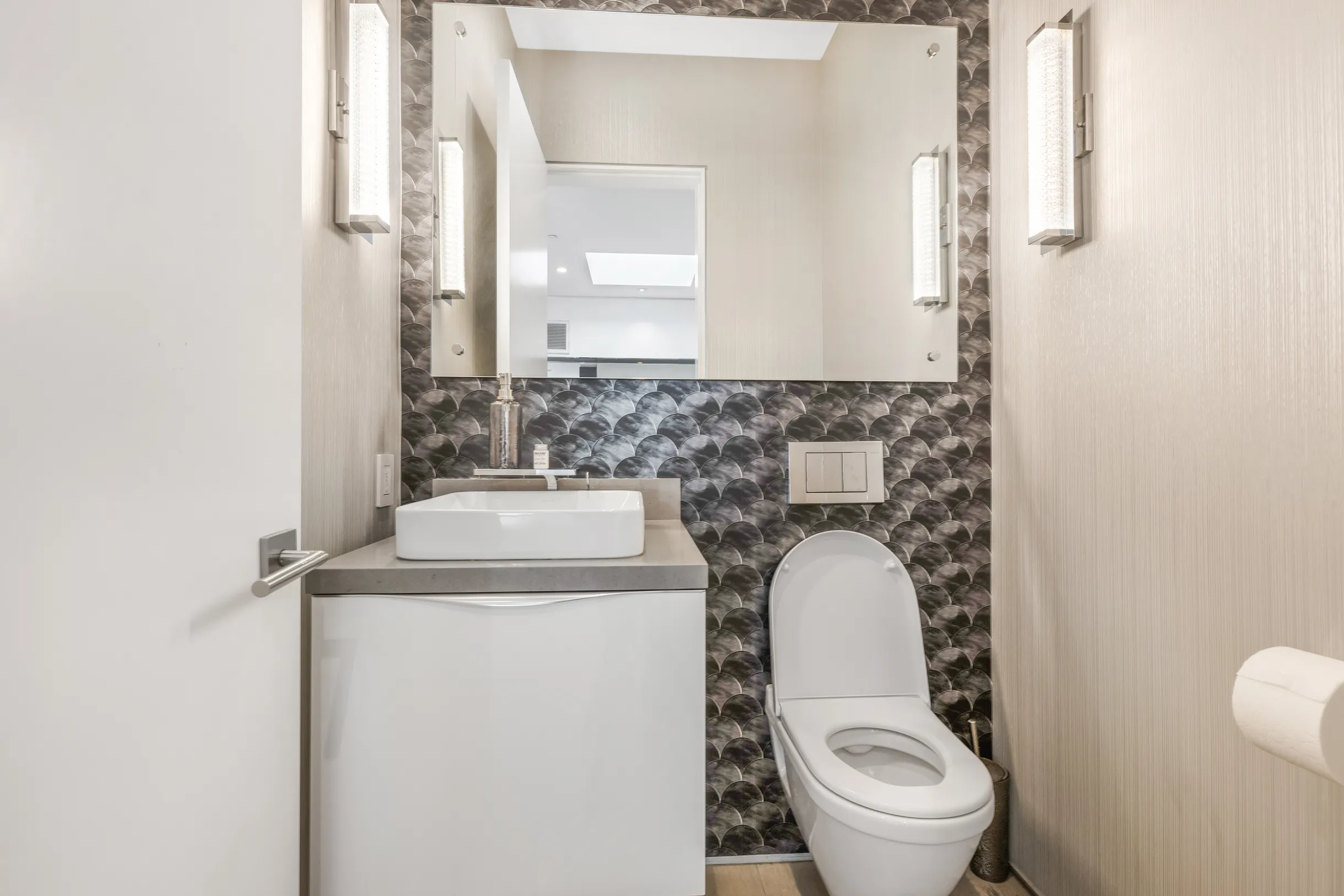 Wander Hollywood Hills Horizon #9