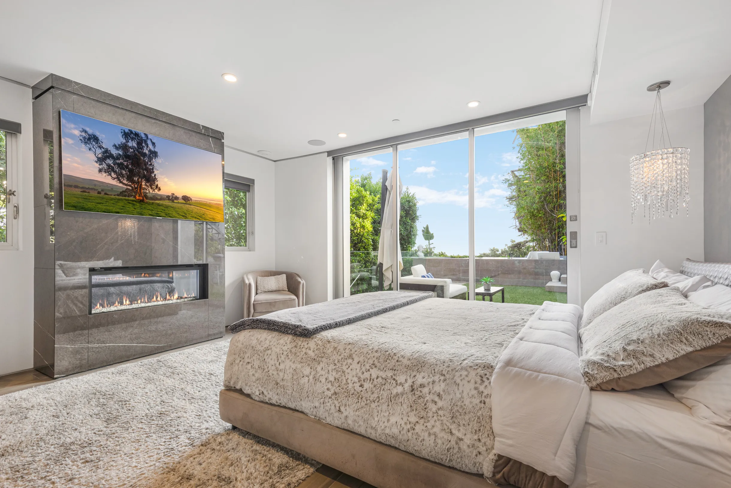 Wander Hollywood Hills Horizon #10