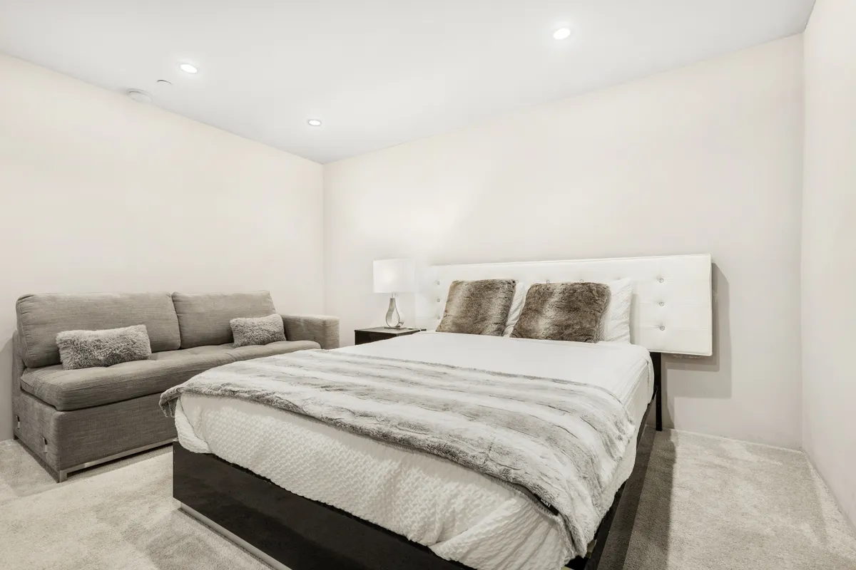 Bedroom 3 image