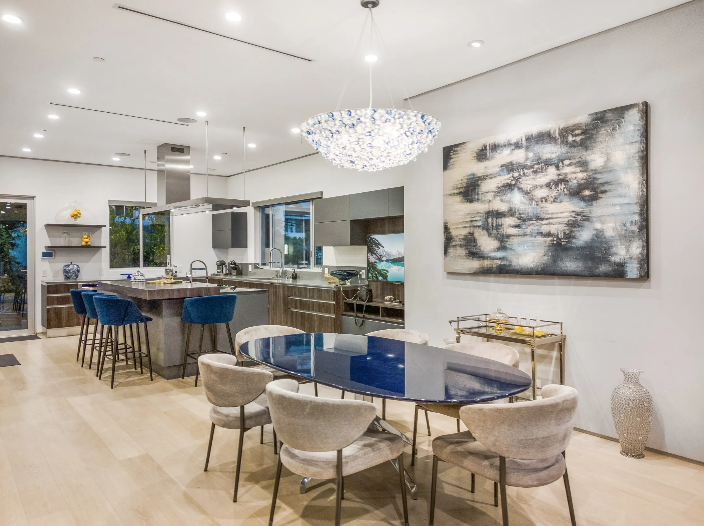 Wander Hollywood Hills Horizon #12