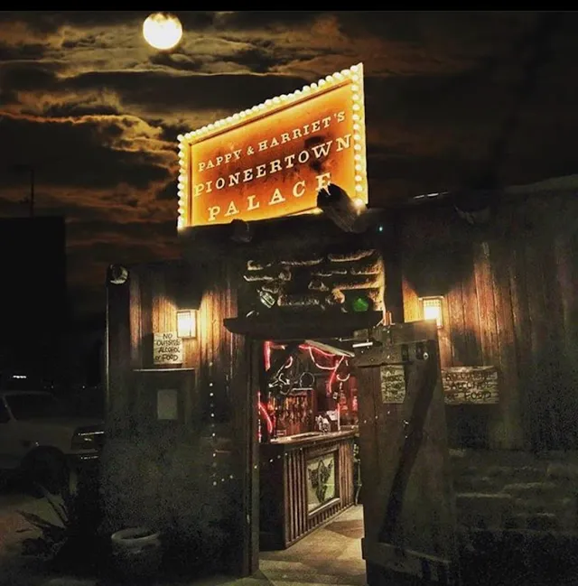 Pappy & Harriet's