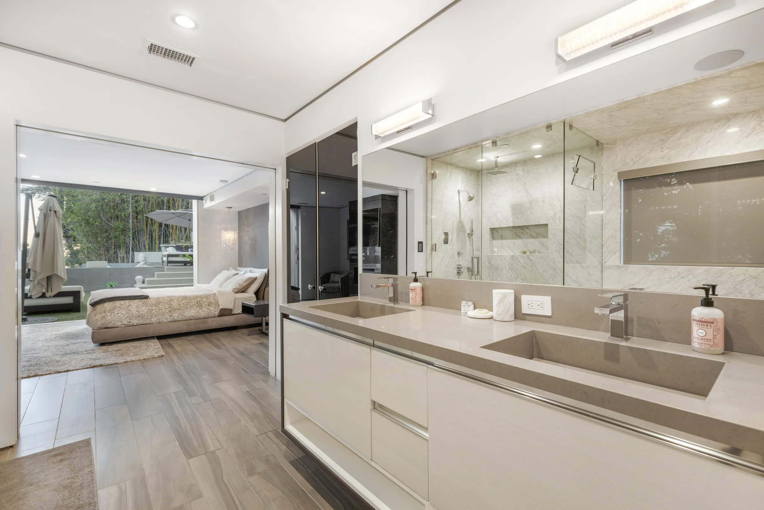 Wander Hollywood Hills Horizon #31