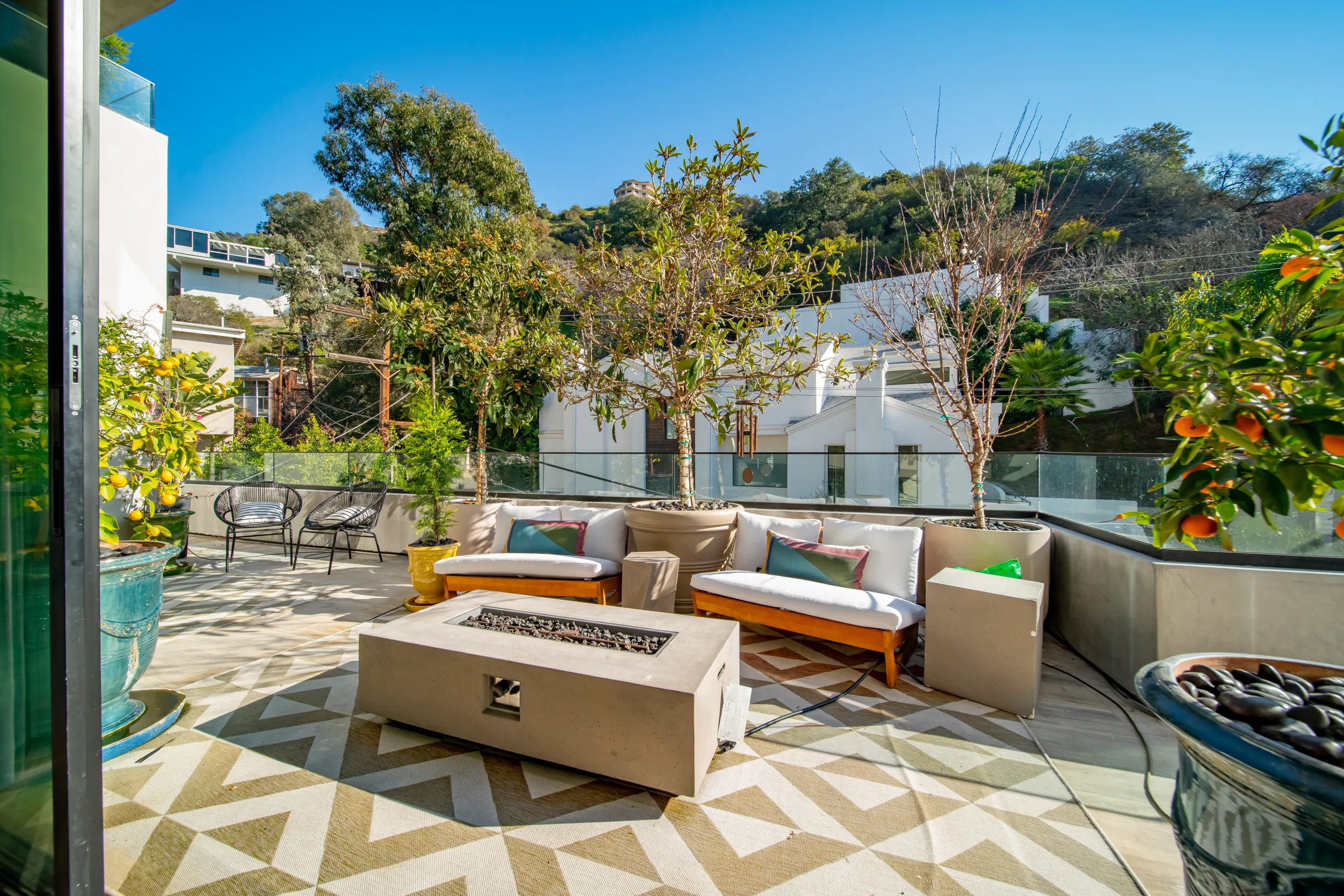 Wander Hollywood Haven #75