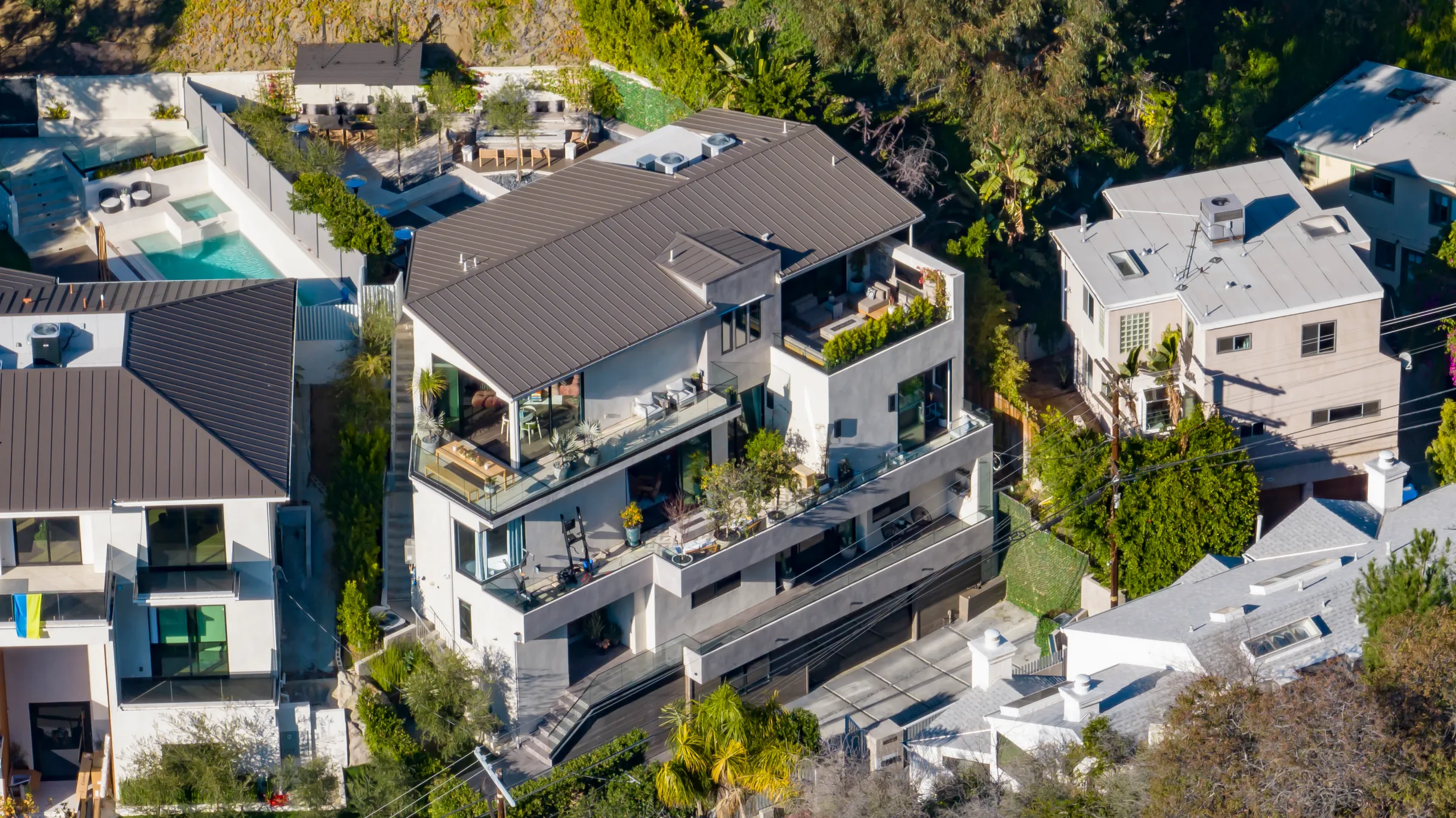 Wander Hollywood Haven #103