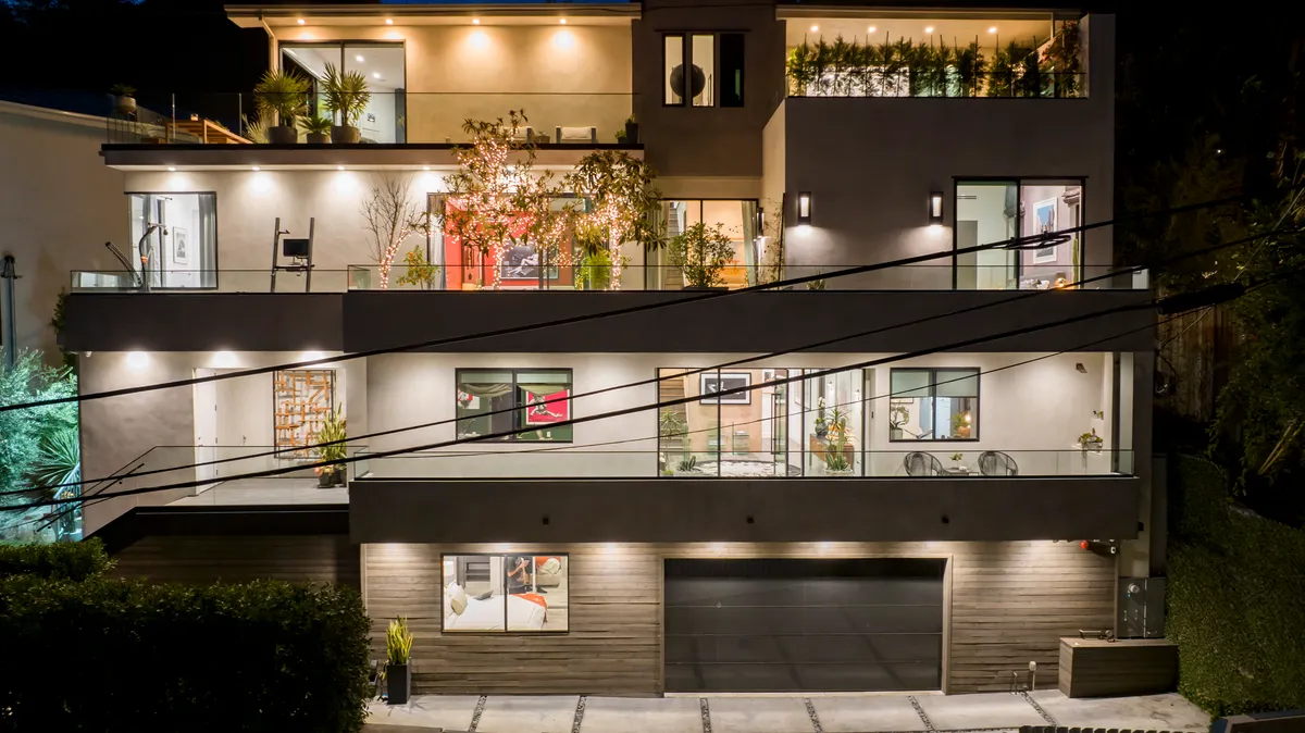 Wander Hollywood Haven