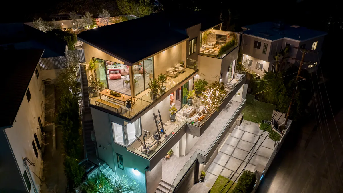 Wander Hollywood Haven