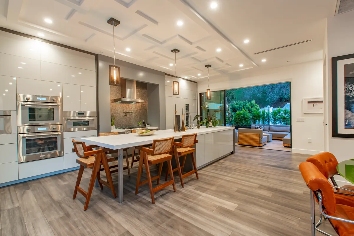 Wander Hollywood Haven