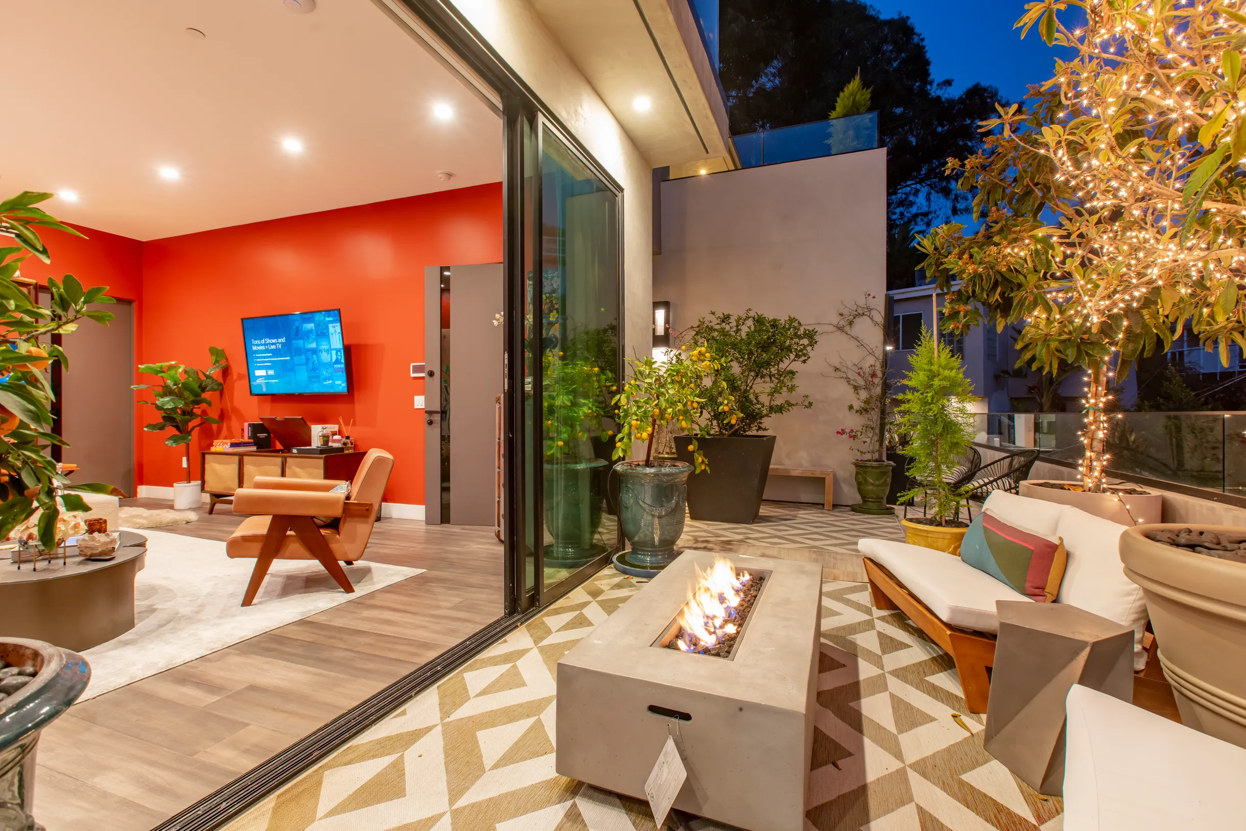 Wander Hollywood Haven #8