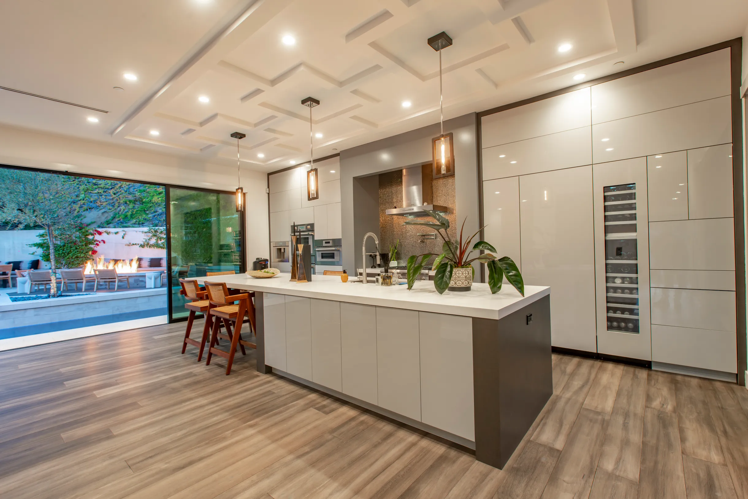 Wander Hollywood Haven #33