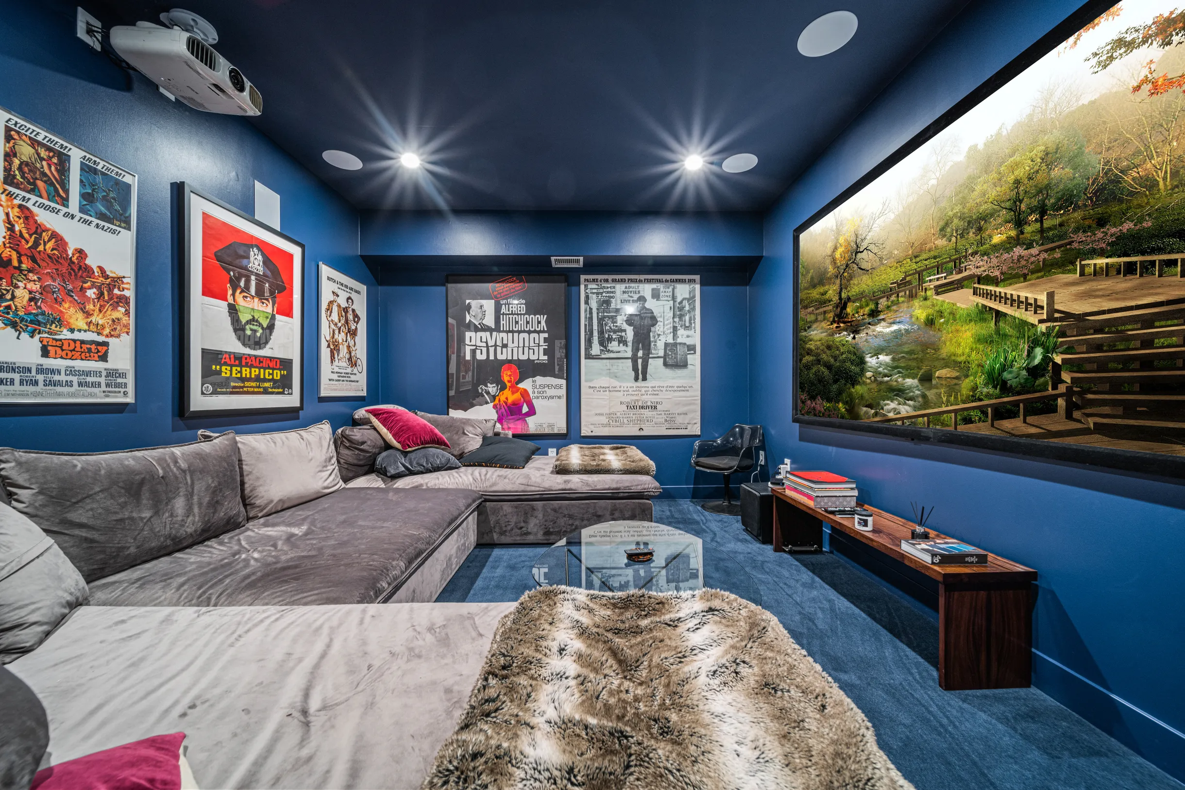 Wander Hollywood Haven #11