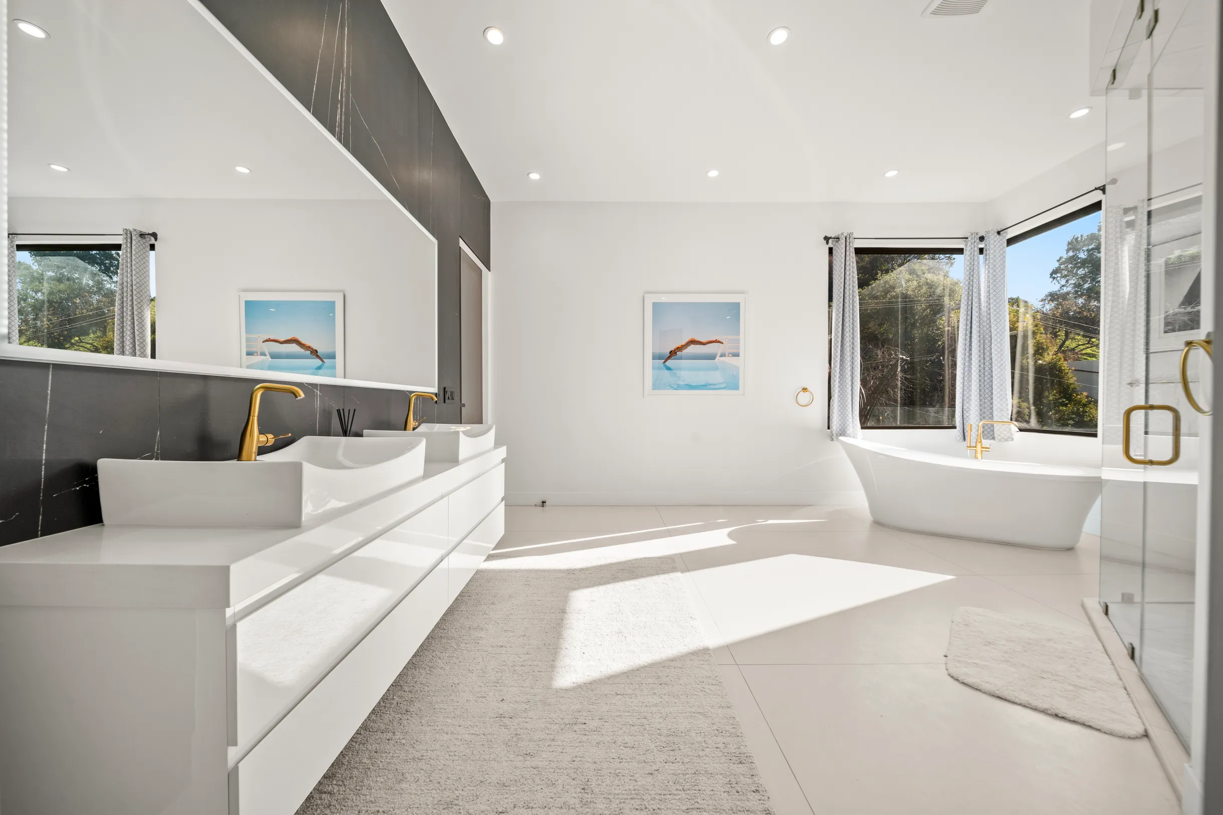 Wander Hollywood Haven #105