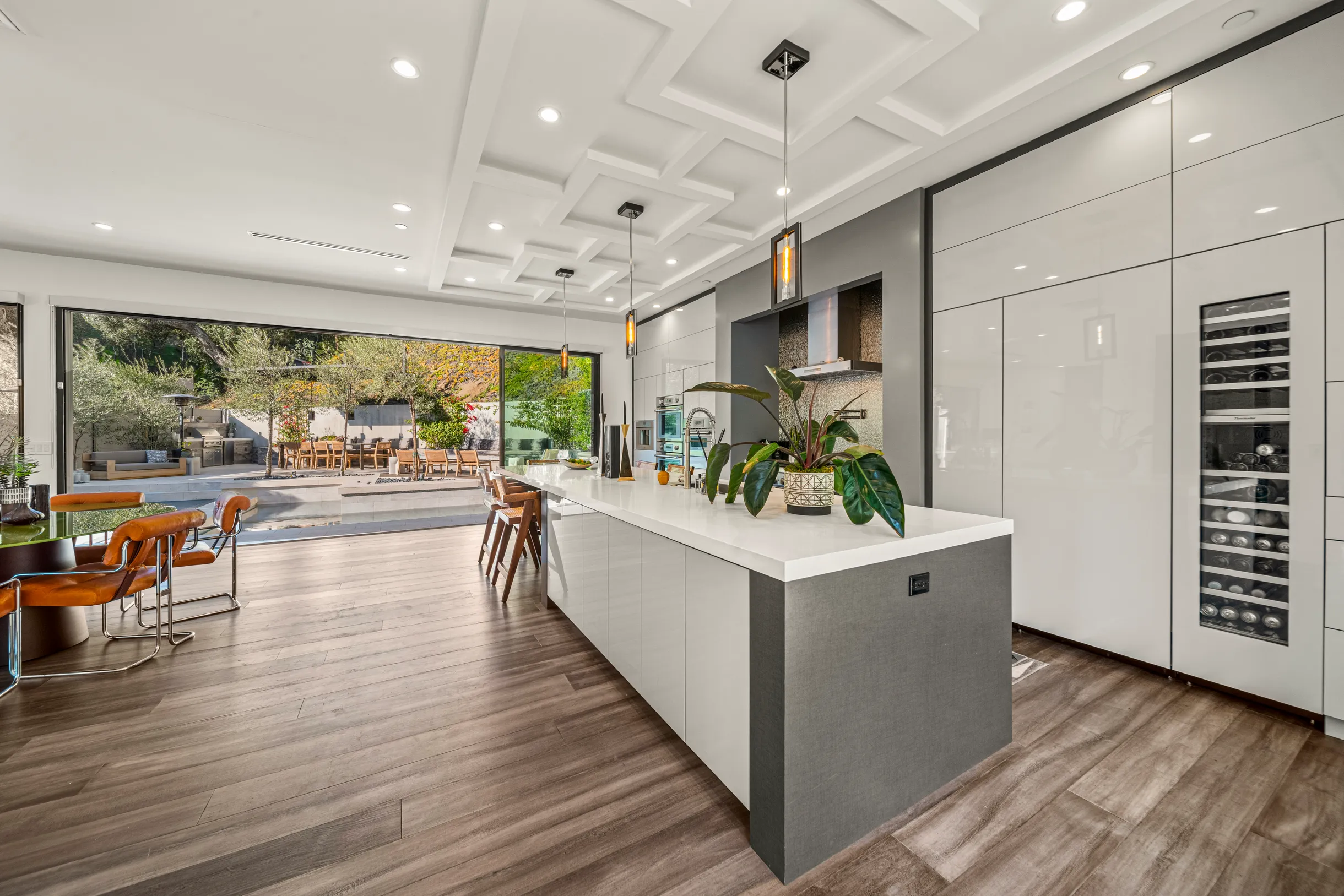 Wander Hollywood Haven #93