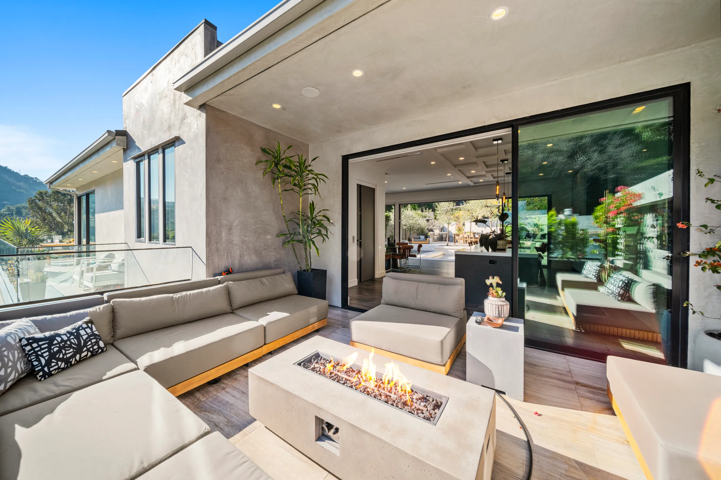 Wander Hollywood Haven #56