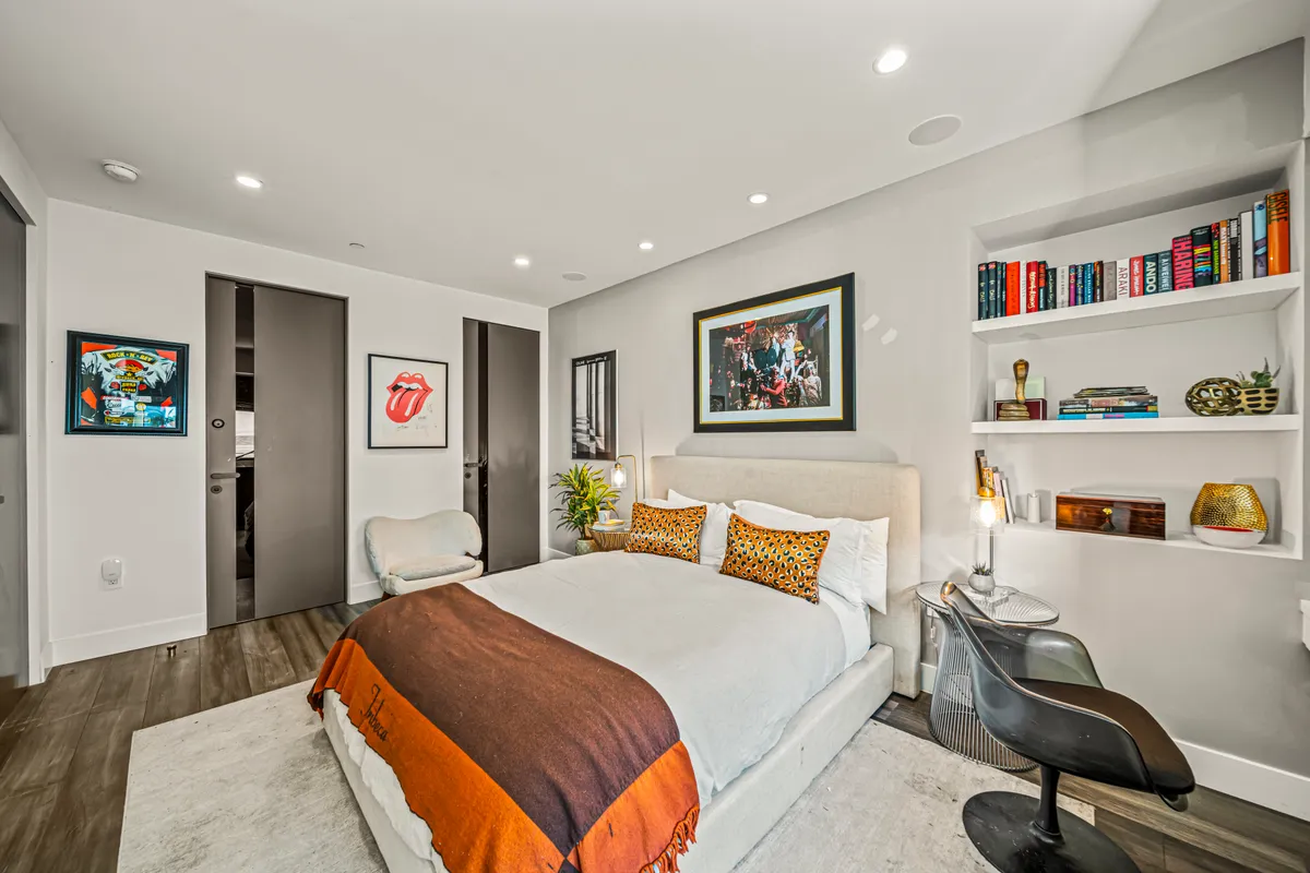 Bedroom 3 image