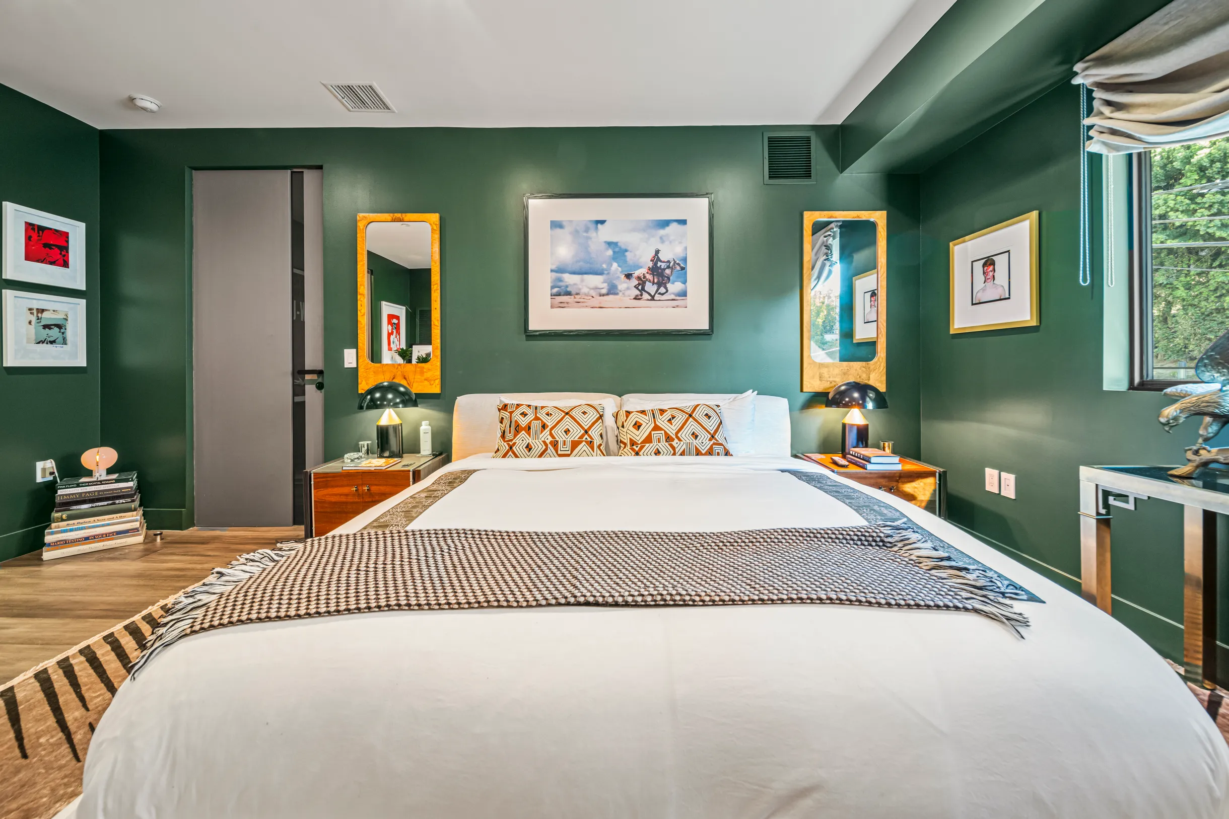 Wander Hollywood Haven #69