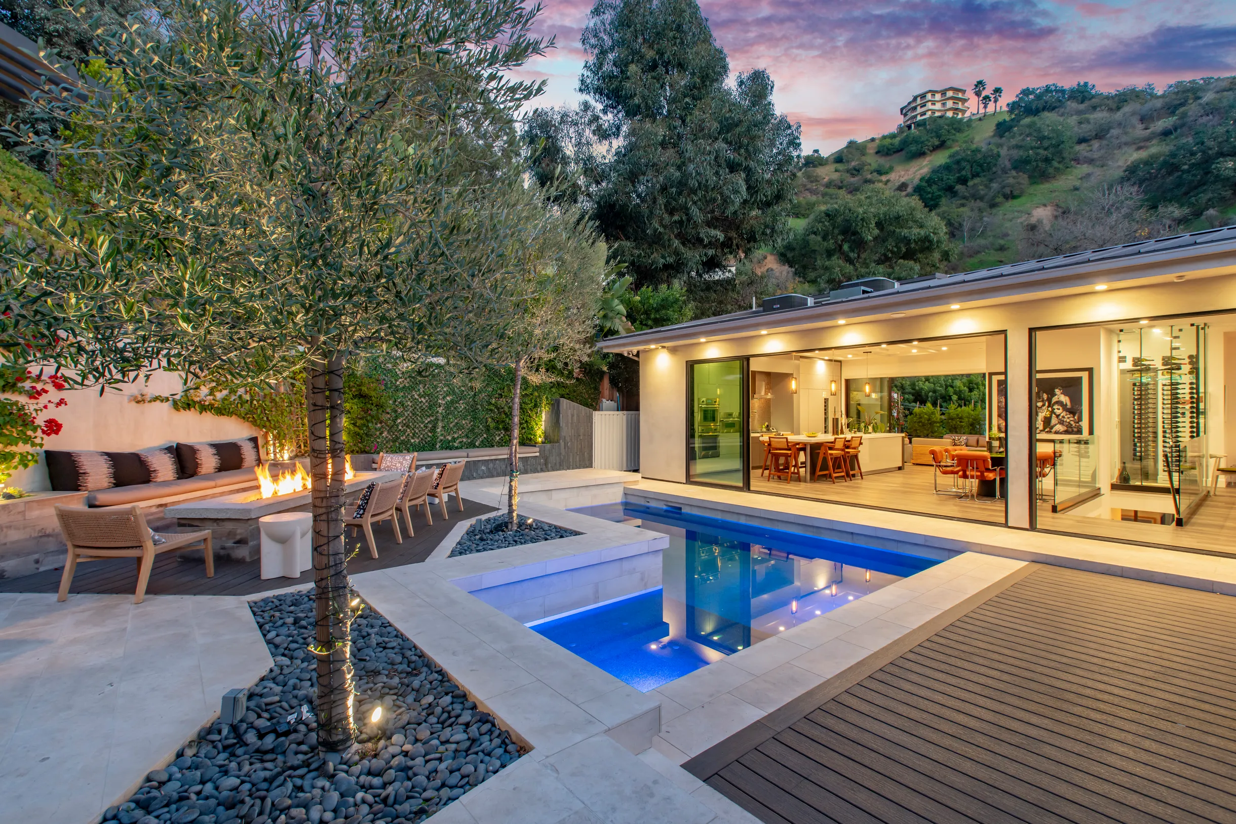 Wander Hollywood Haven #94